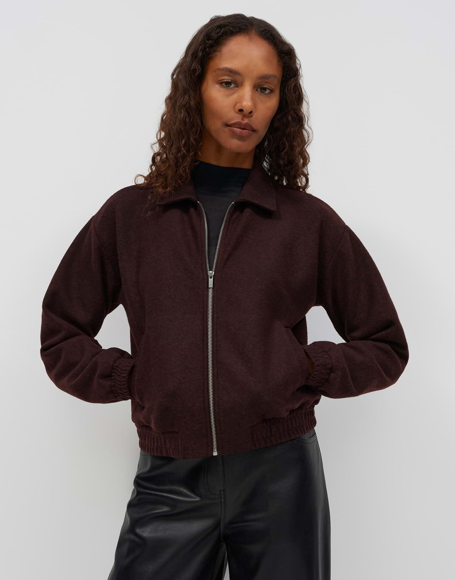 OPUS Sweatjacke Gerzi aus weicher Sweatware Verkürzte O-Form mit elastischen Abschlüssen und Paspeltaschen