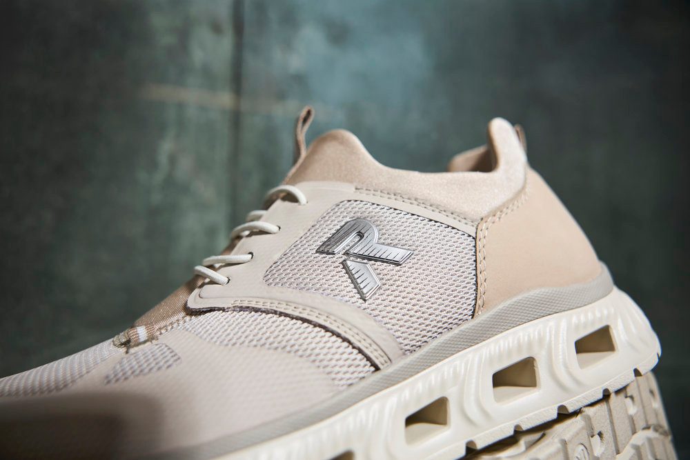 Rieker Slip-On Sneaker Slipper, Freizeitsneaker, Halbschuh mit MemoSoft- Innensohle