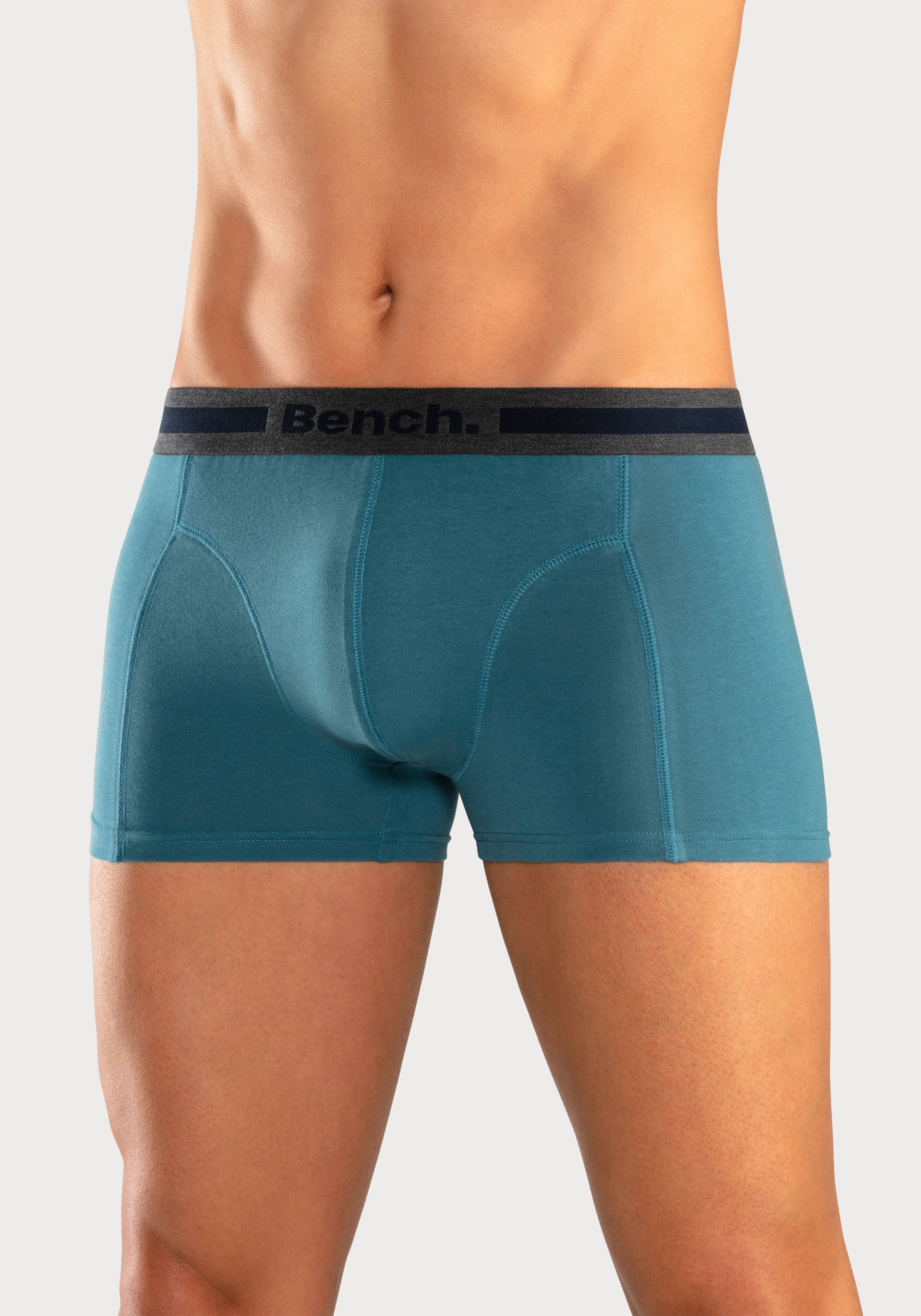 Bench. Boxer Boxershorts für Herren (Packung, 4-St) Unterhosen mit Overlock-Nähten vorn – Bild 2 von 5