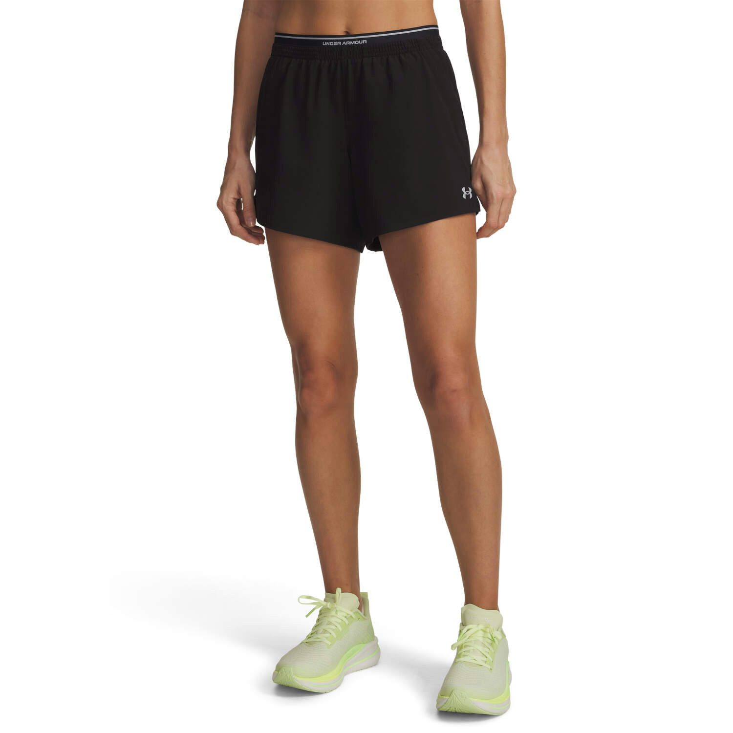 Under Armour® Trainingsshorts Under Armour Damen Short Vanish Woven 6009966