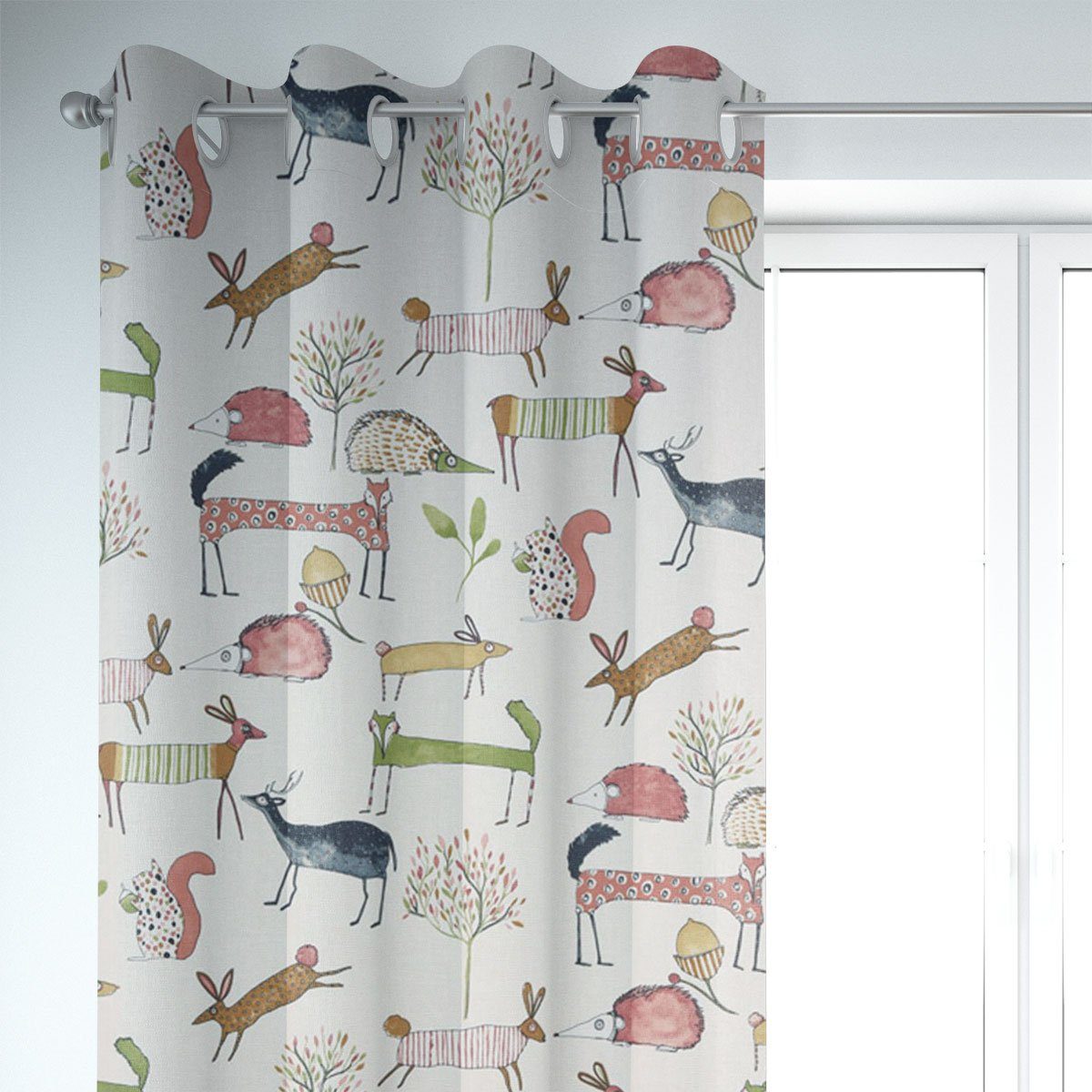 SCHÖNER LEBEN. Vorhang SCHÖNER LEBEN. Vorhang Oh My Deer Waldtiere weiß grün beere bunt 245c, Ösen, blickdicht, Baumwolle, handmade