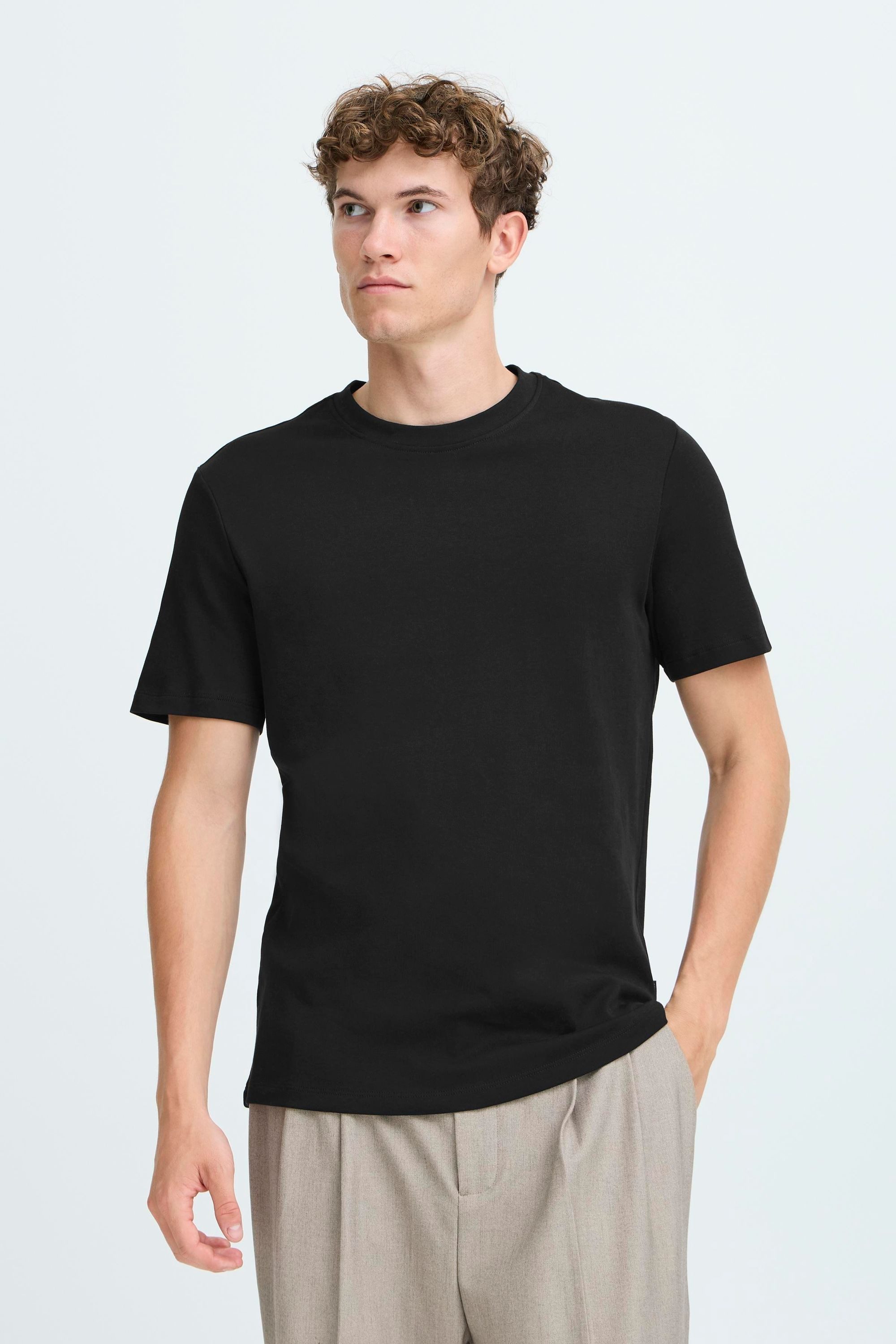 Casual Friday Rundhalsshirt CFNILO Basic T-Shirt