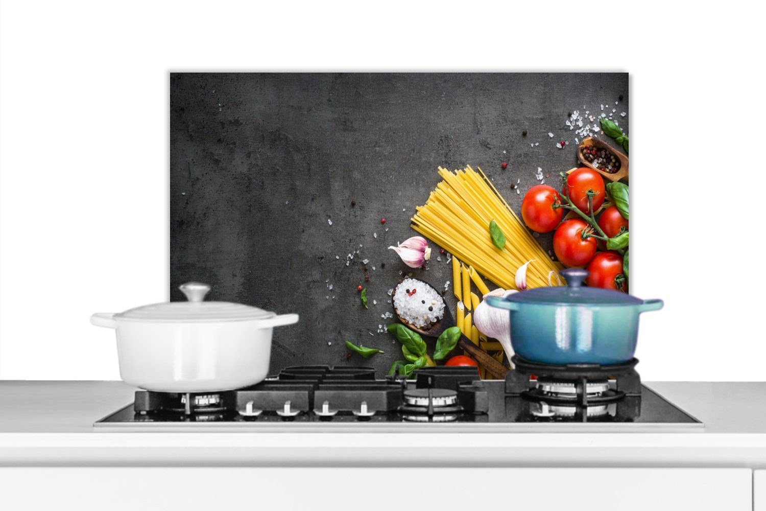 MuchoWow Küchenrückwand Nudeln - Kräuter - Tomate - Gewürze - Rustikal, (1-tlg), Spritzschutz Küche - Küchenrückwand - Wandschutz für Herd und Spüle -