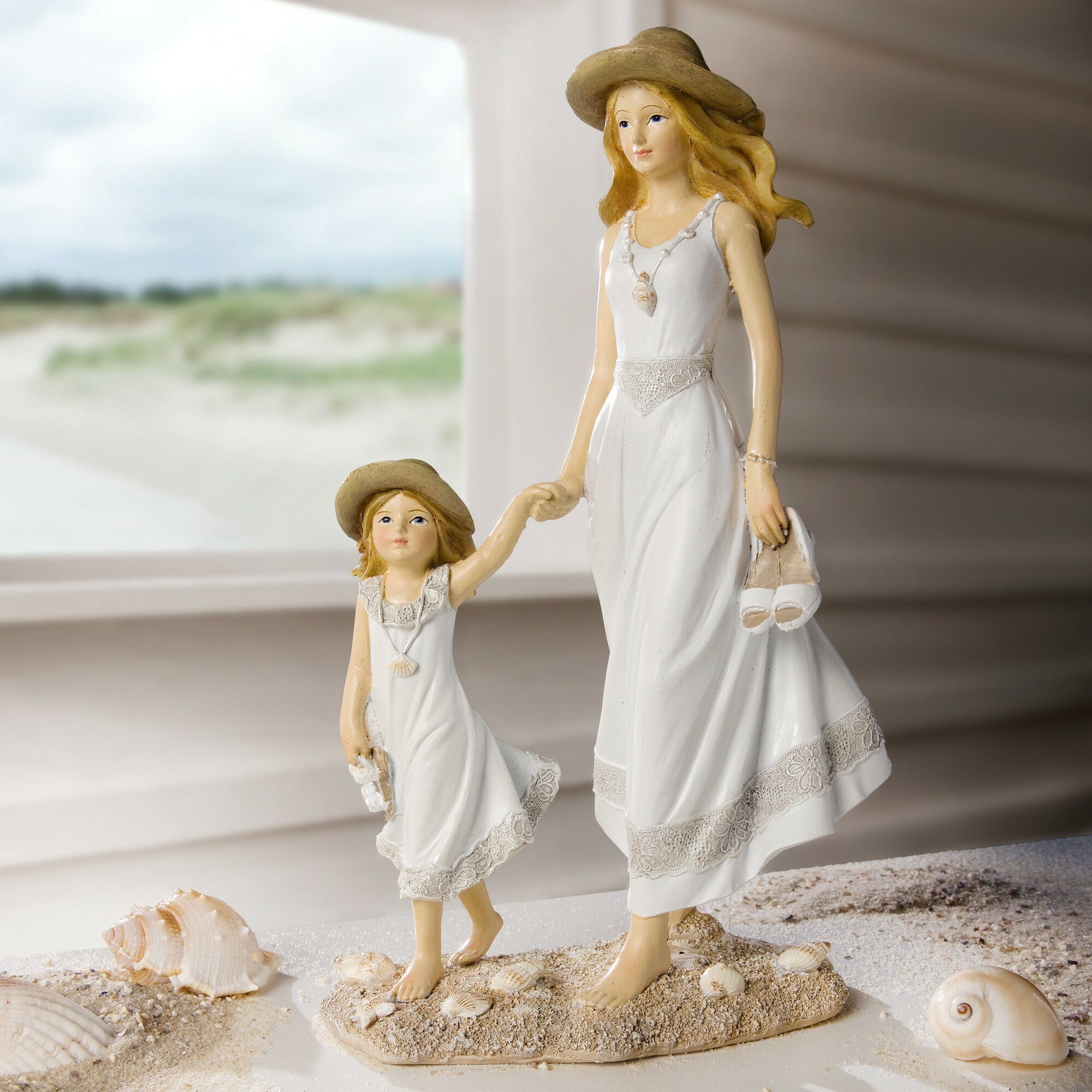 Dekoleidenschaft Dekofigur Frau & Mädchen "Am Strand", maritime Deko
