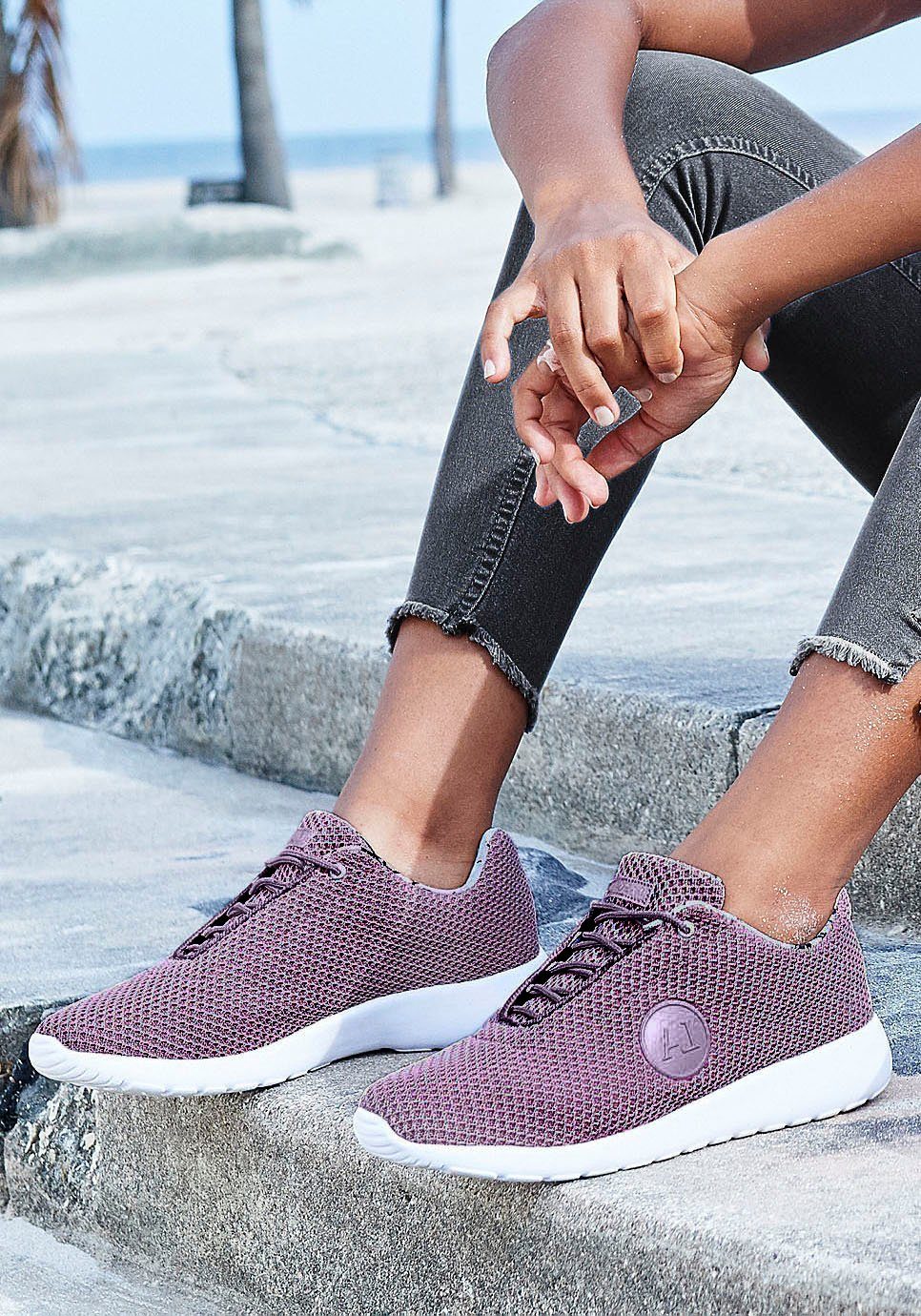 LASCANA ACTIVE Sneaker, mit Wohlfühlinnensohle, Schnürhalbschuh, Freizeitsc günstig online kaufen