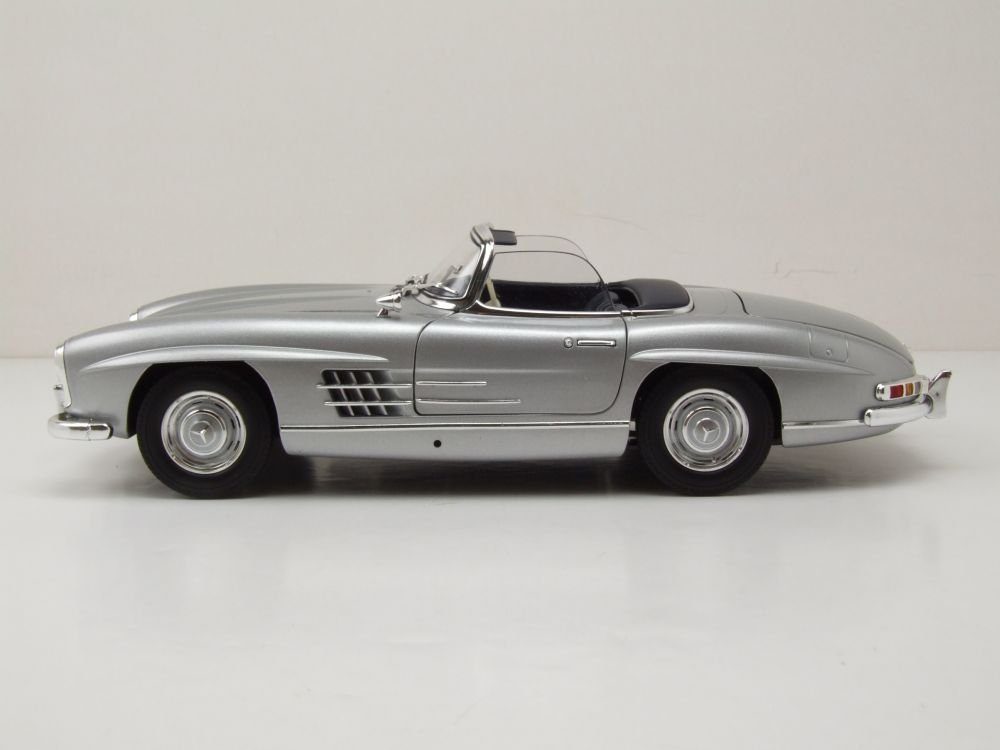 Minichamps Modellauto Mercedes 300 SL Roadster 1957 silber, Maßstab 1:18