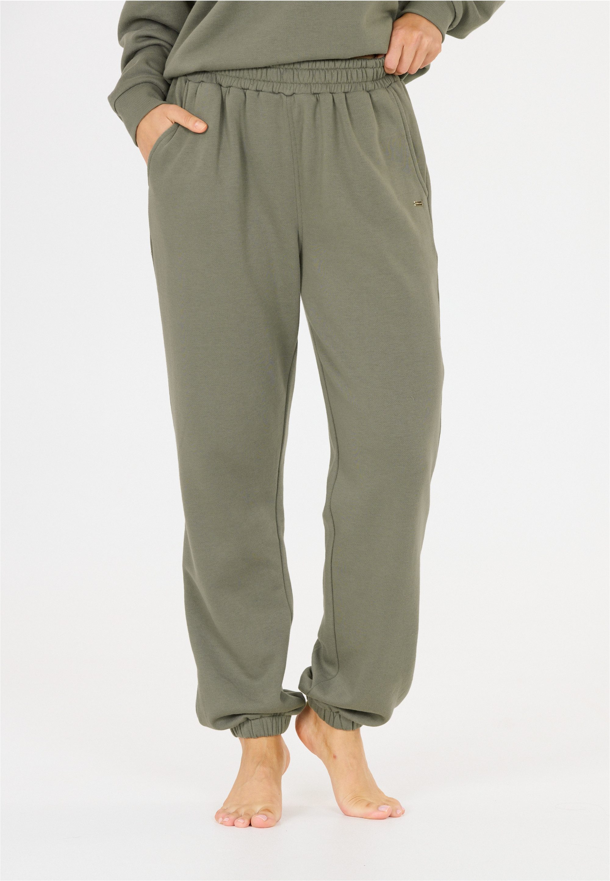 ATHLECIA Sweathose Carmen aus extra weichem Material