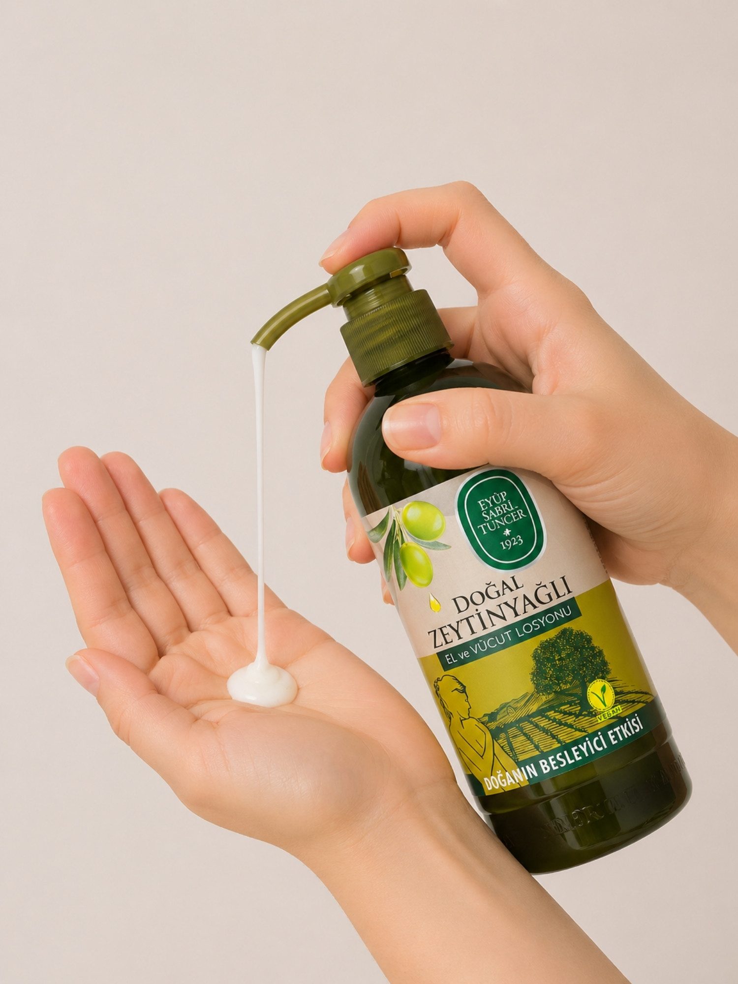 EYÜP SABRI TUNCER Körperlotion Vegan Hand & Körper Lotion mit Vitamin E für alle Hauttypen, Vegan, Dermatologisch getestet, Glutenfrei, Mit Vitamin E