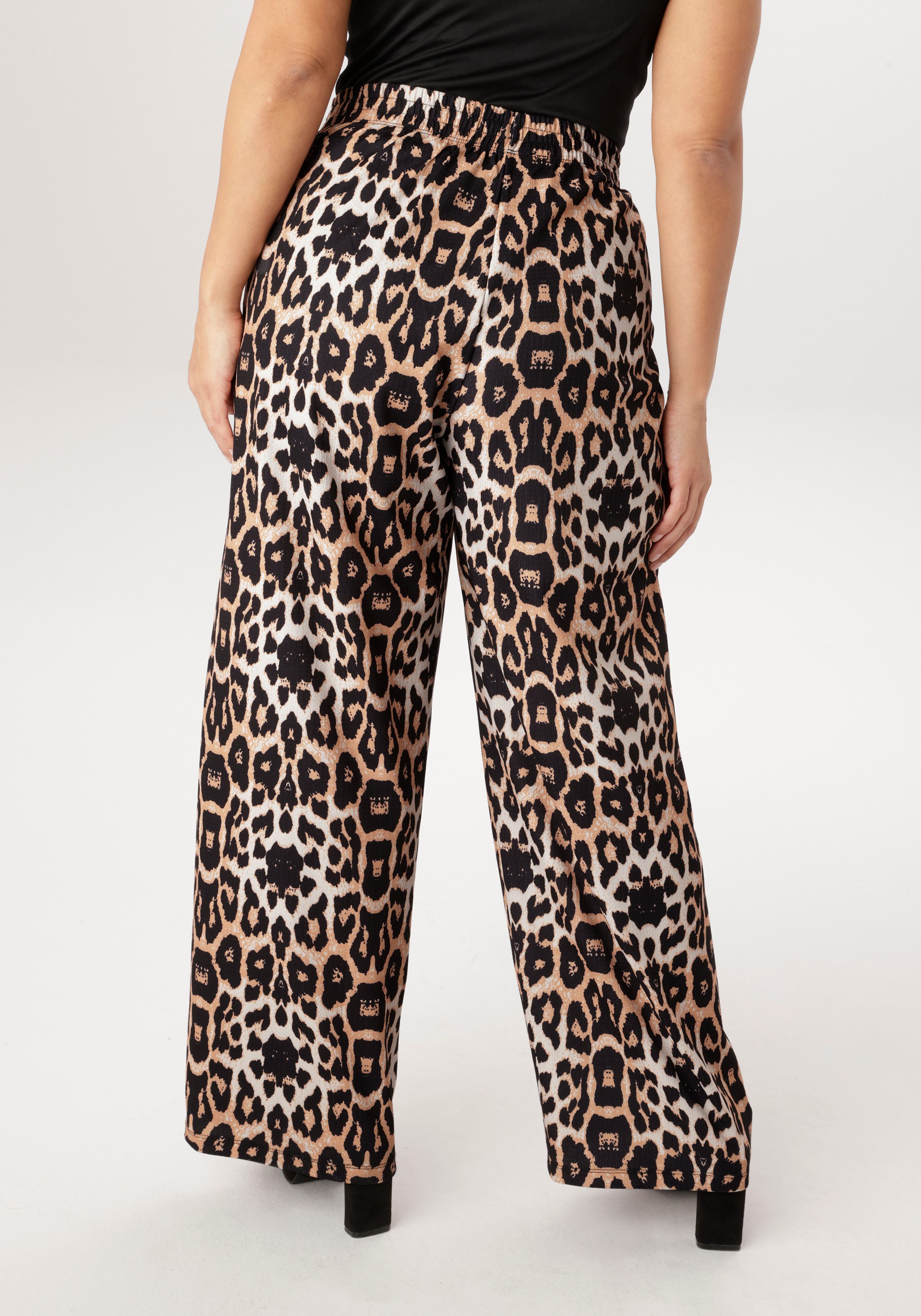 Aniston PLUS Schlupfhose in trendigem Leoprint