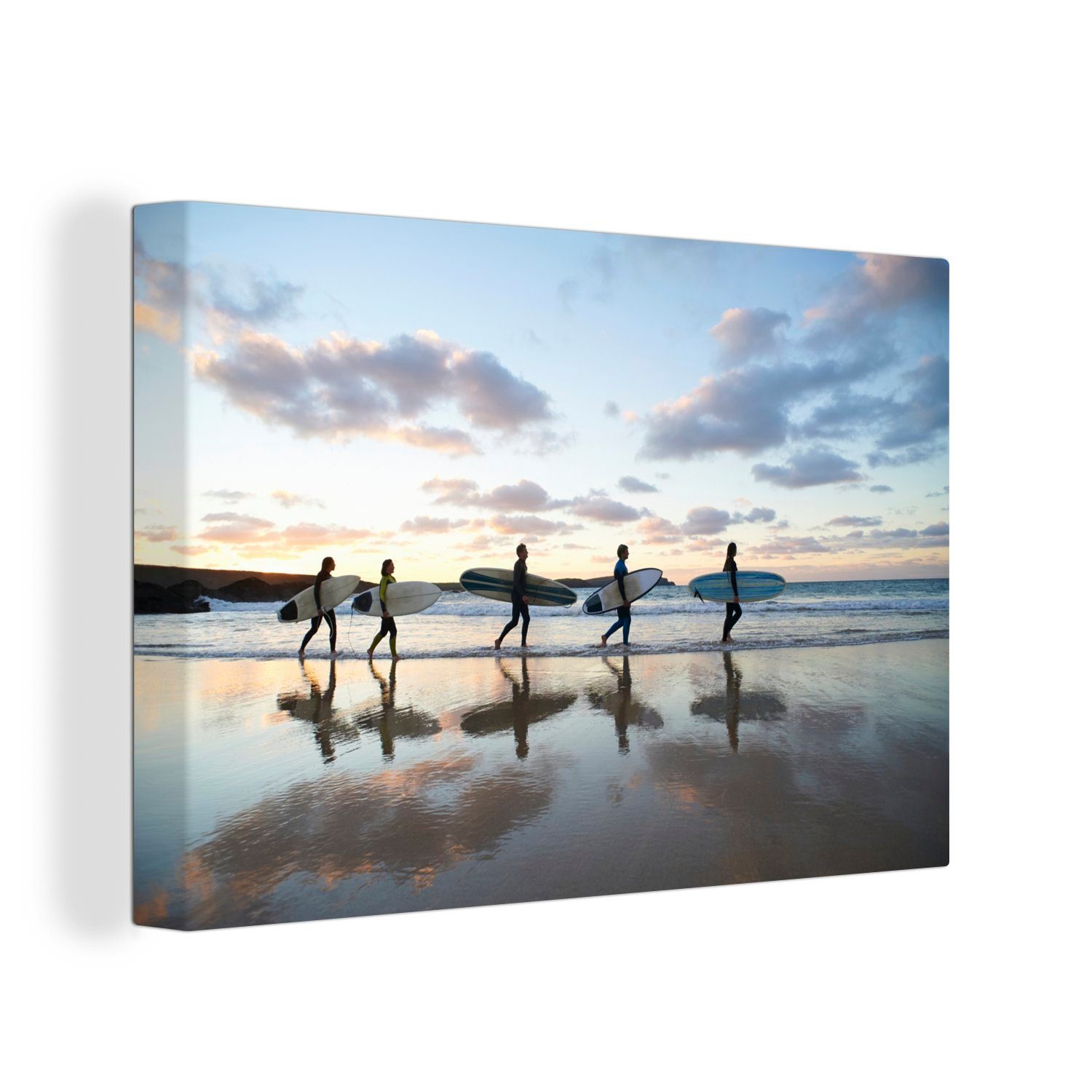 OneMillionCanvasses® Leinwandbild Surfer am Strand, (1 St), Wandbild Leinwandbilder, Aufhängefertig, Wanddeko, 30x20 cm