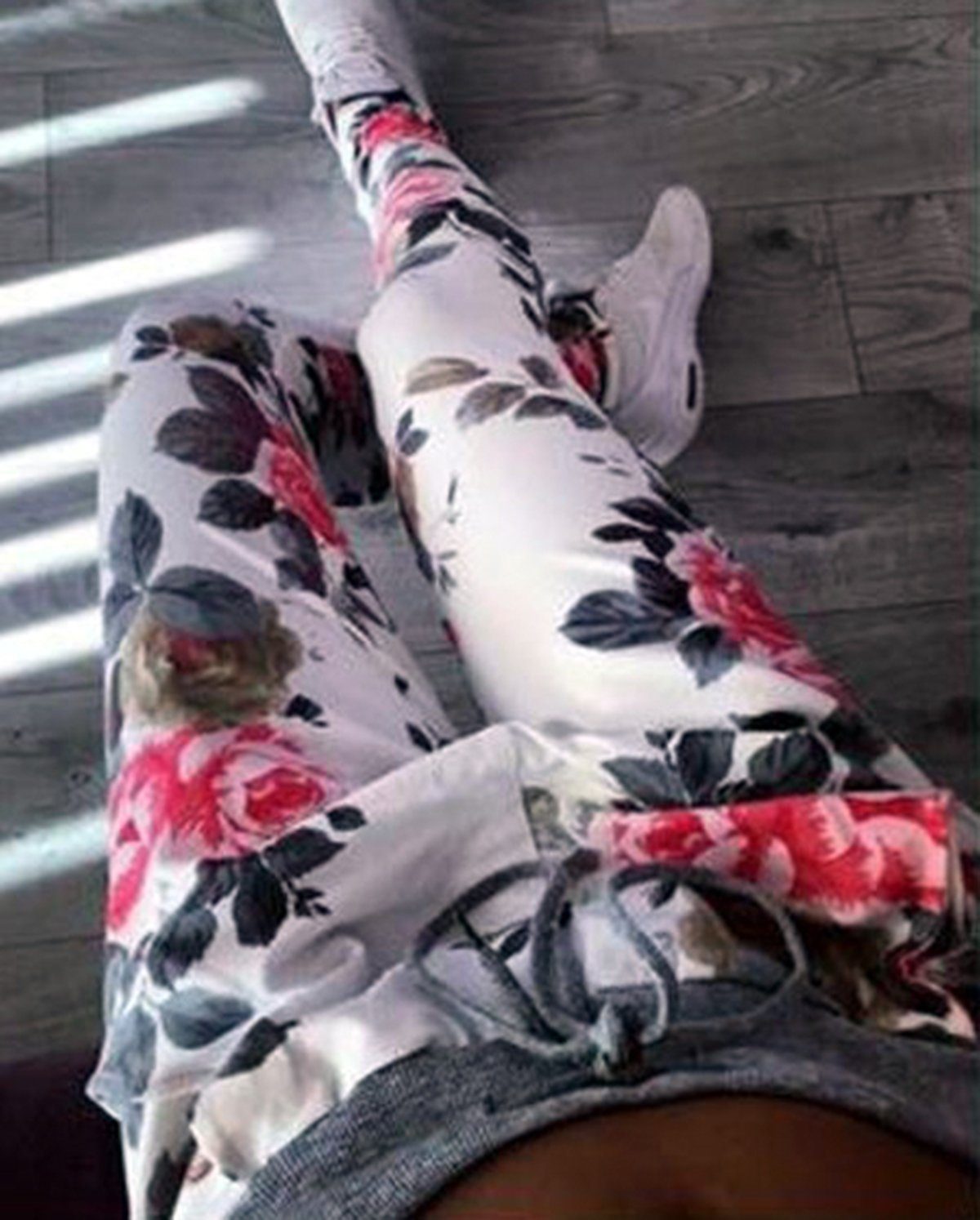 Jogginghose Damen Sporthose Freizeithose Rosen Blumen Hose mit Bündchen