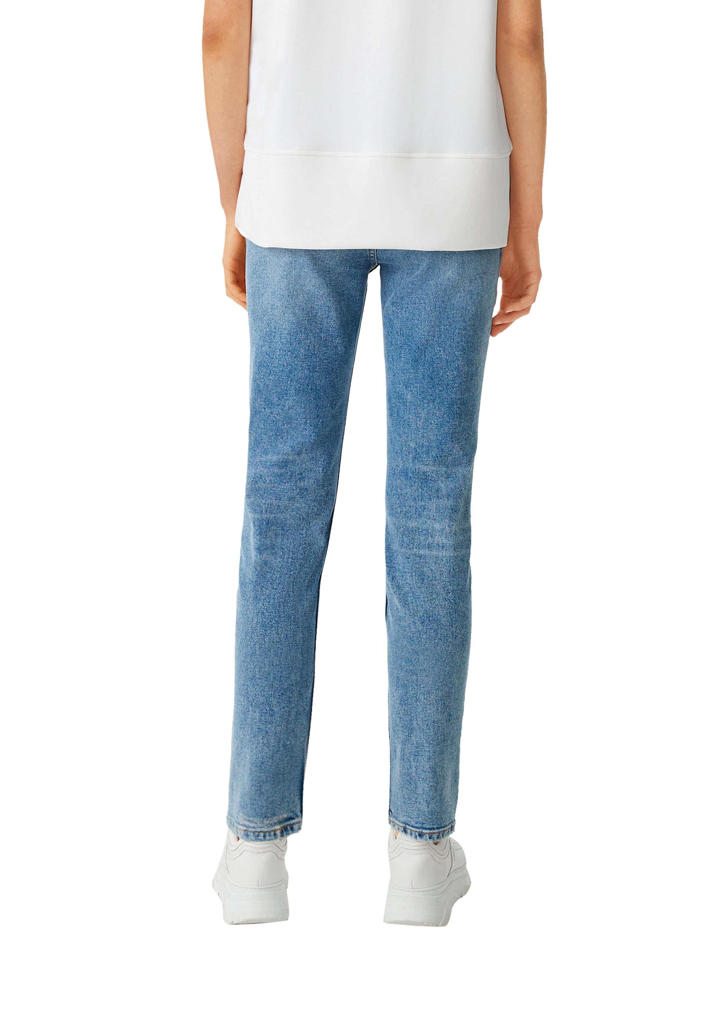 Baumwollstretch comma Skinny: Kontrast-Details, Leder-Patch Waschung, aus identity 5-Pocket-Jeans Jeans casual
