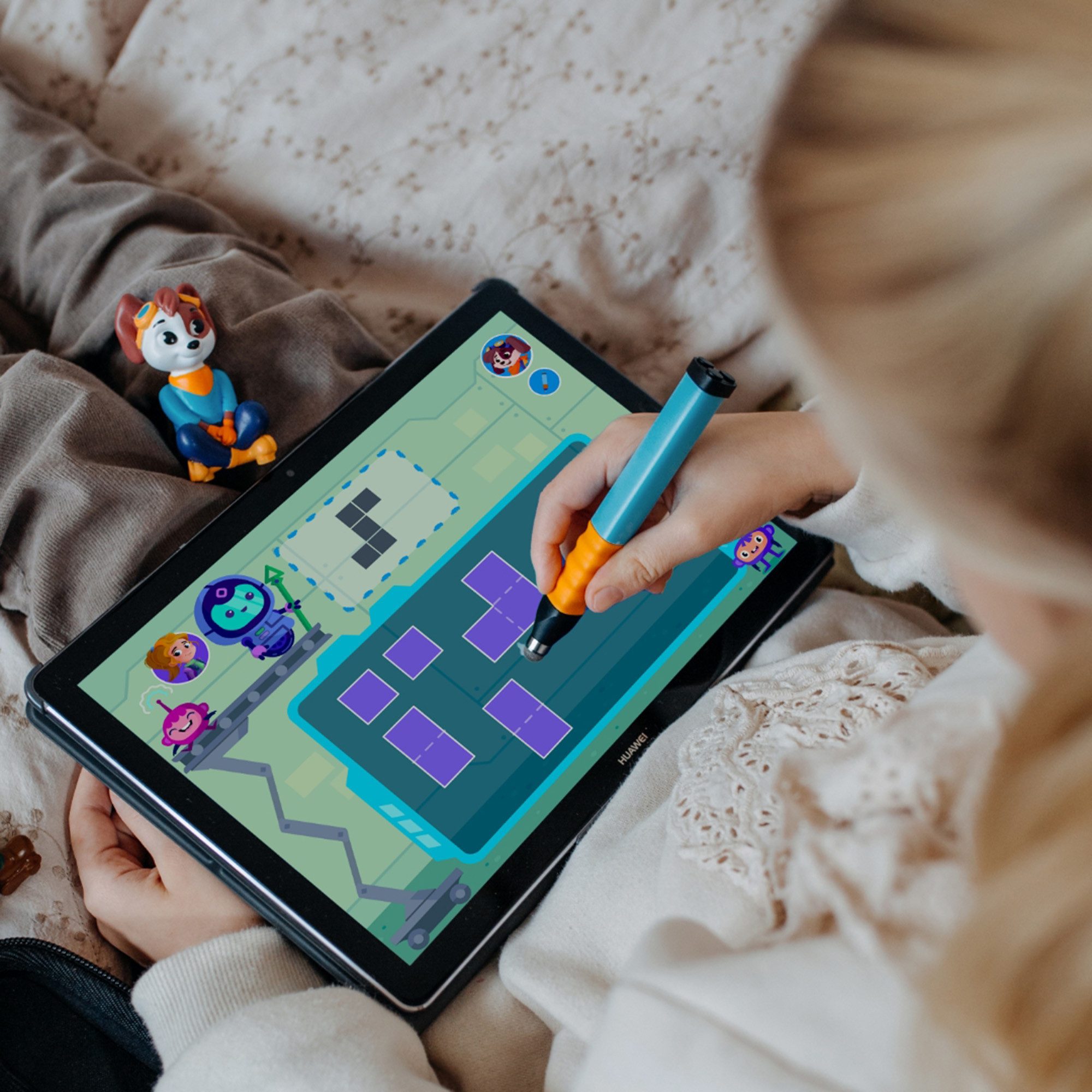 Edurino Lernspielzeug Lernspielzeug Bundle - Lernfigur Luca Logisches Denken/Coding EXKLUSIV