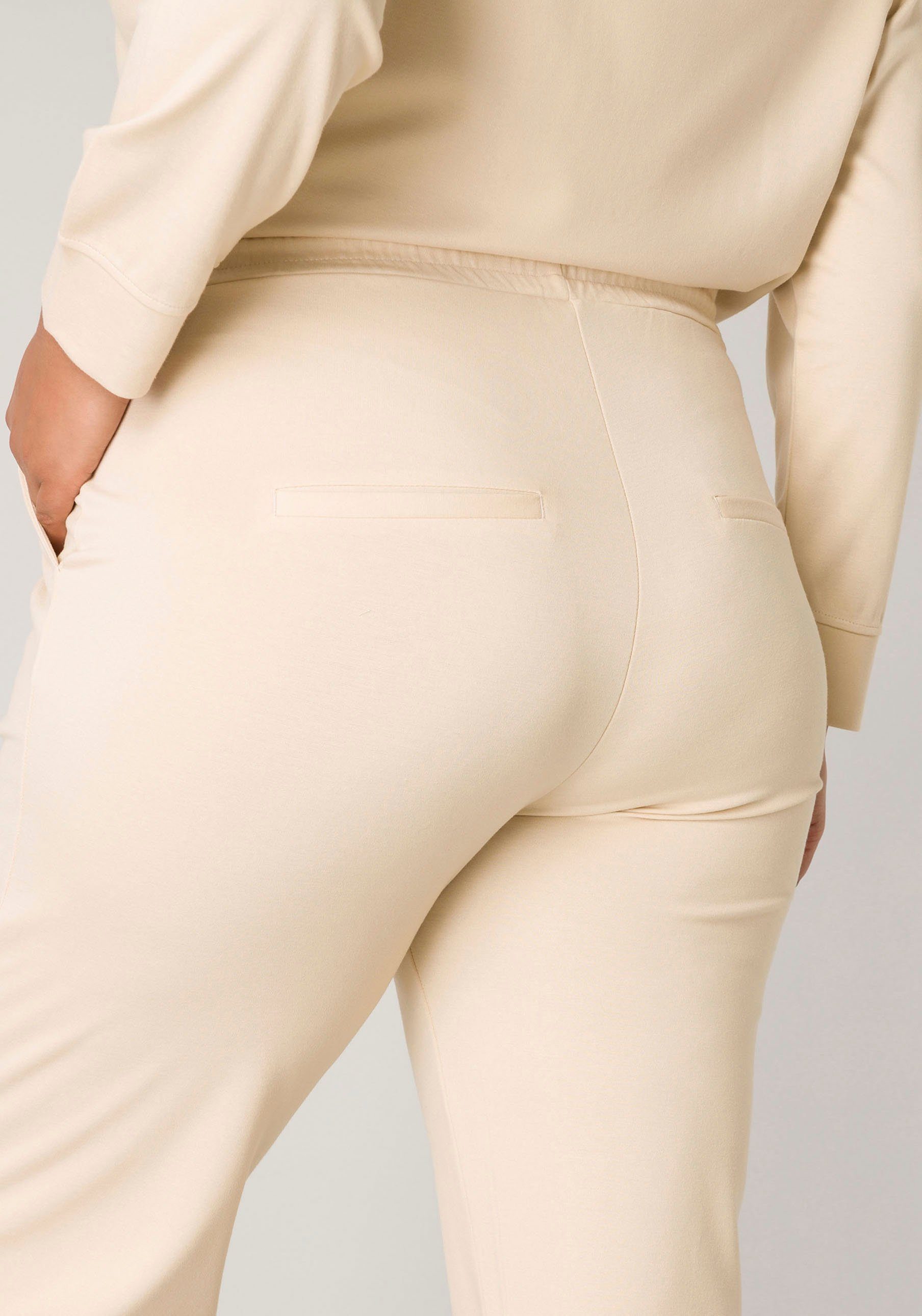 Base Level Curvy Sweathose JOANNA mit Kordelzug günstig online kaufen