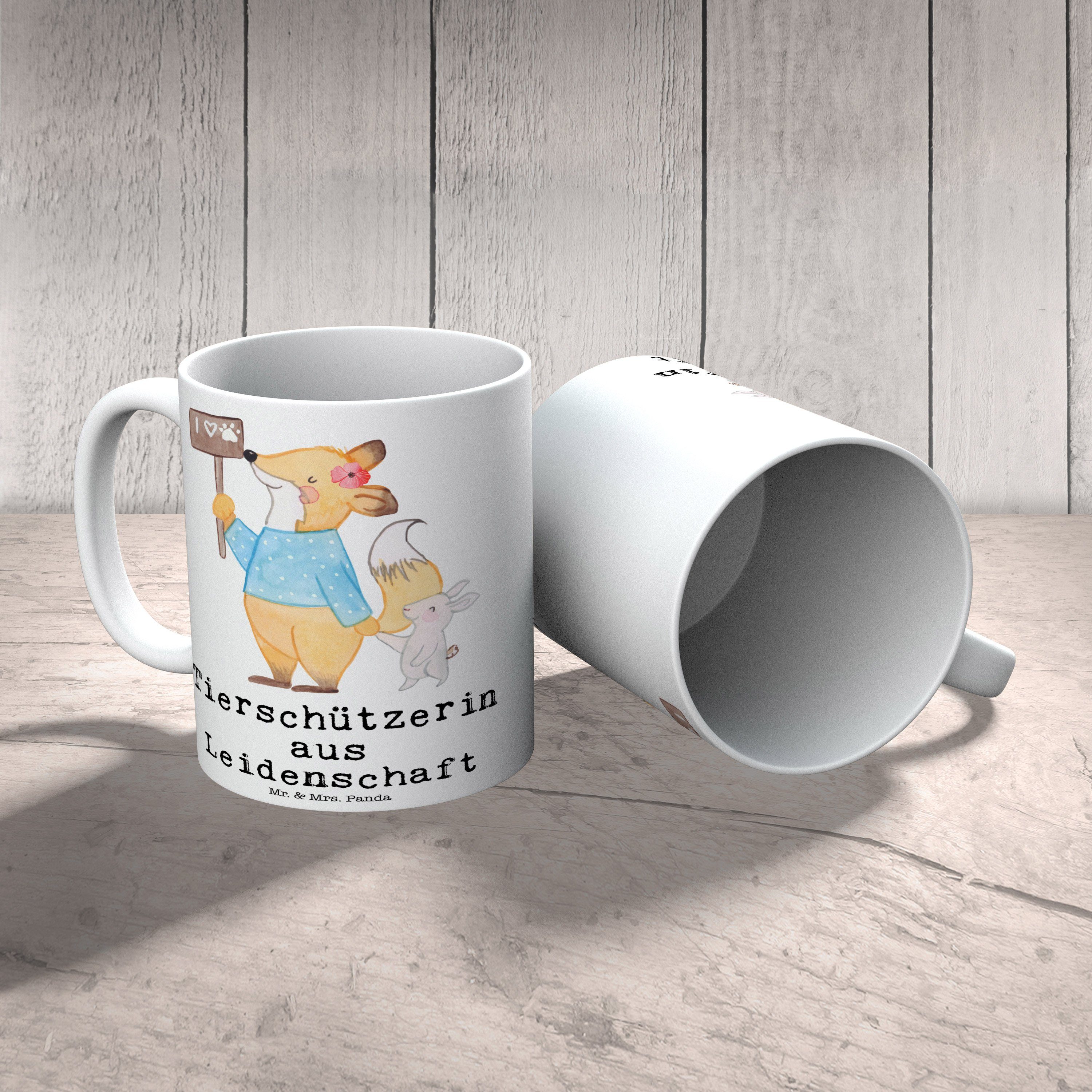 Tasse, aus Keramik - Mrs. Tierschützerin Leidenschaft Tasse Weiß Geschenk, Mr. Panda & Danke, Koll, -