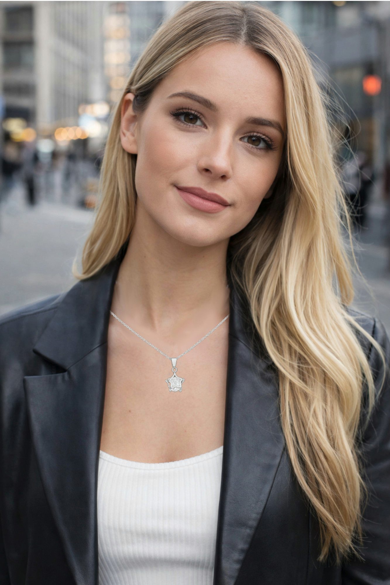 Ella Jonte Kette mit Anhänger, Elegante Funkelnde Sternenkette mit Solitär- günstig online kaufen