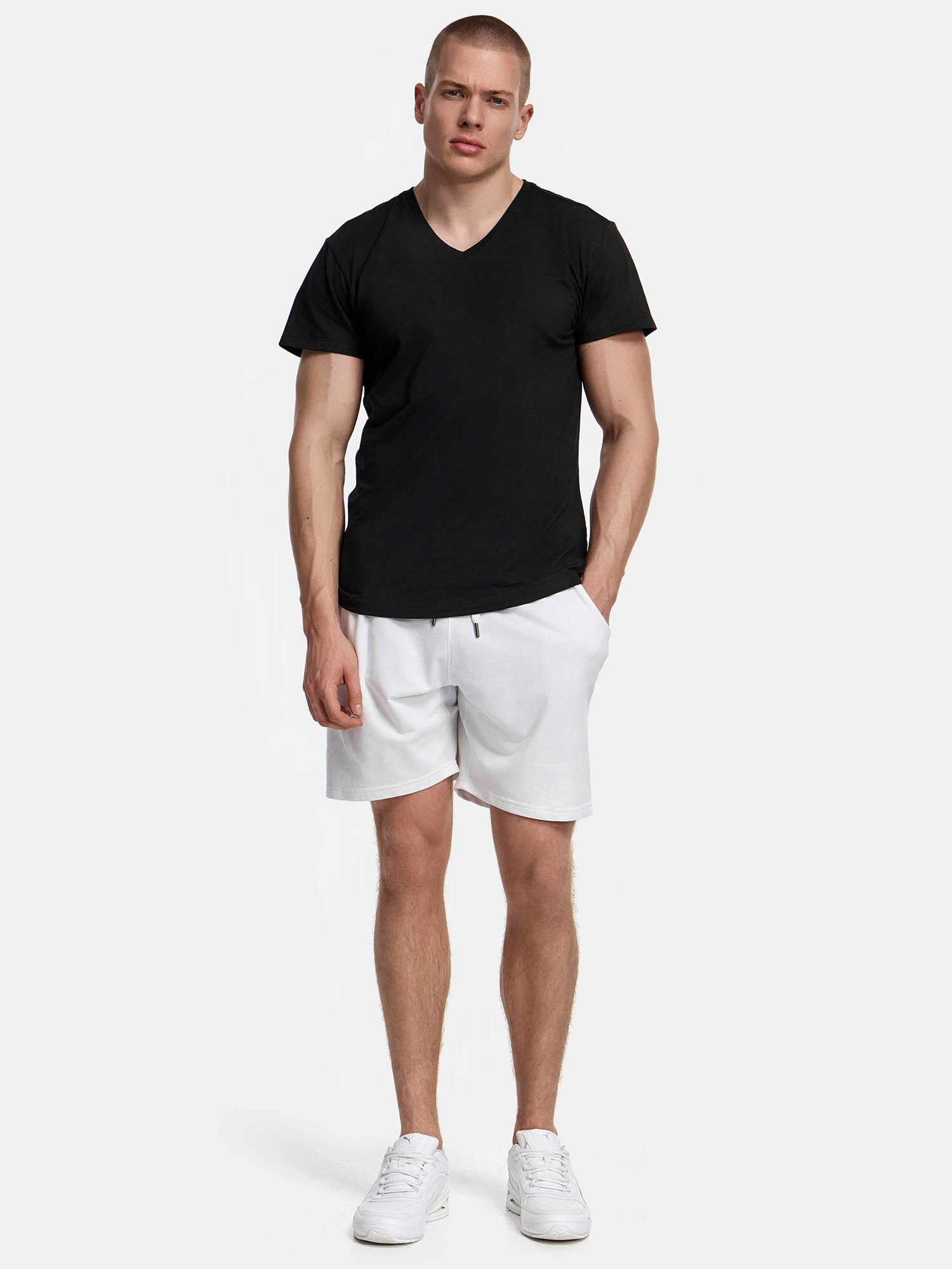 Tazzio Sweatshorts 17600 moderne & zeitlose kurze Hose