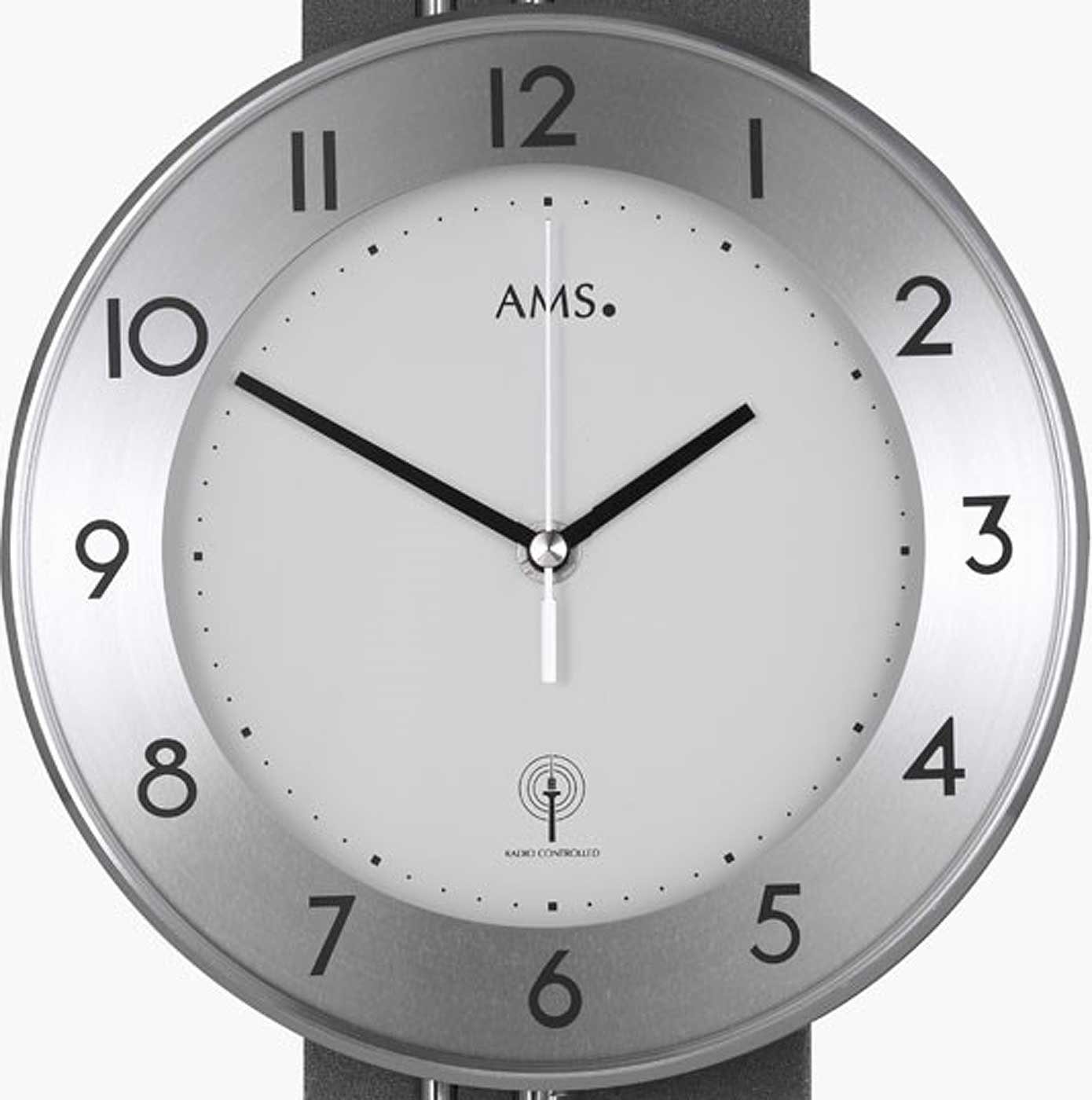 AMS Wanduhr Funkpendeluhr Modern Anthrazit - günstig online kaufen