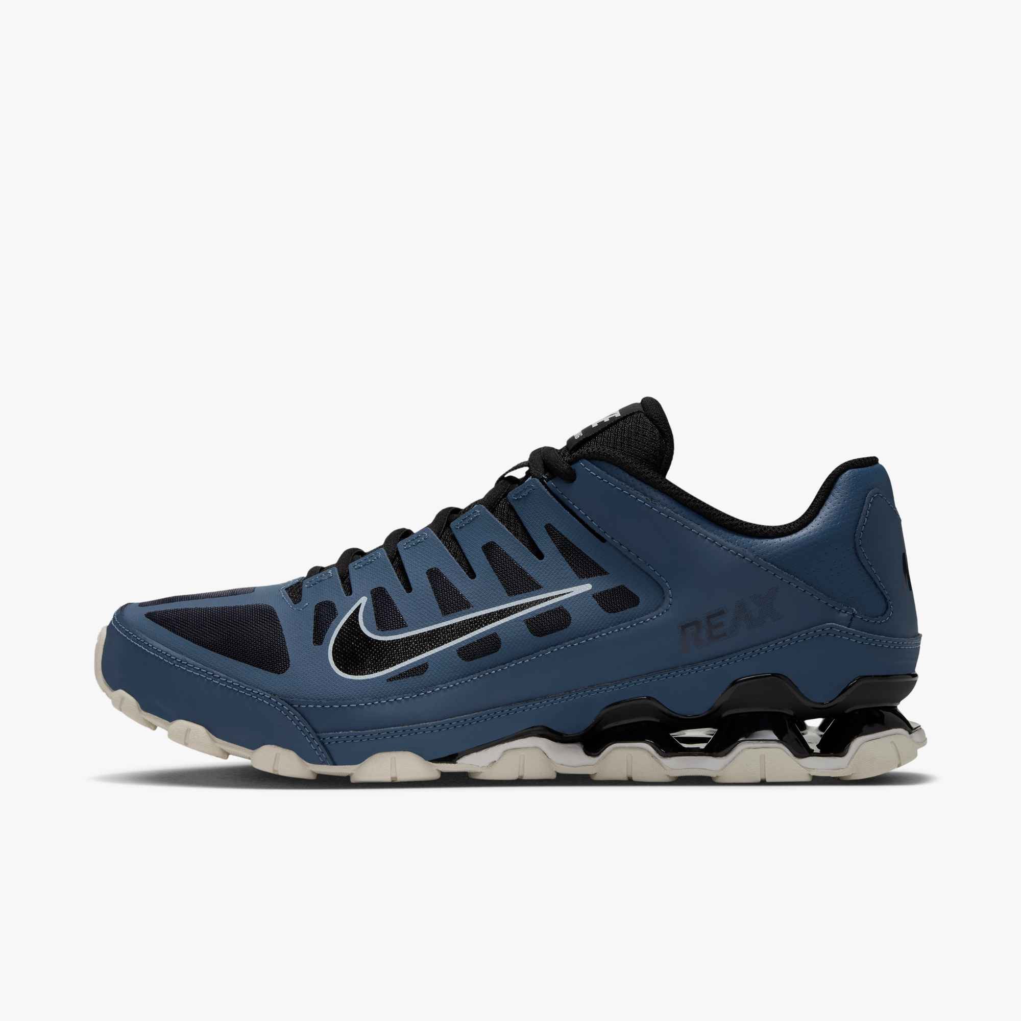 Nike Reax 8 TR Trainingsschuh inspiriert vom Design des Nike Shox TL