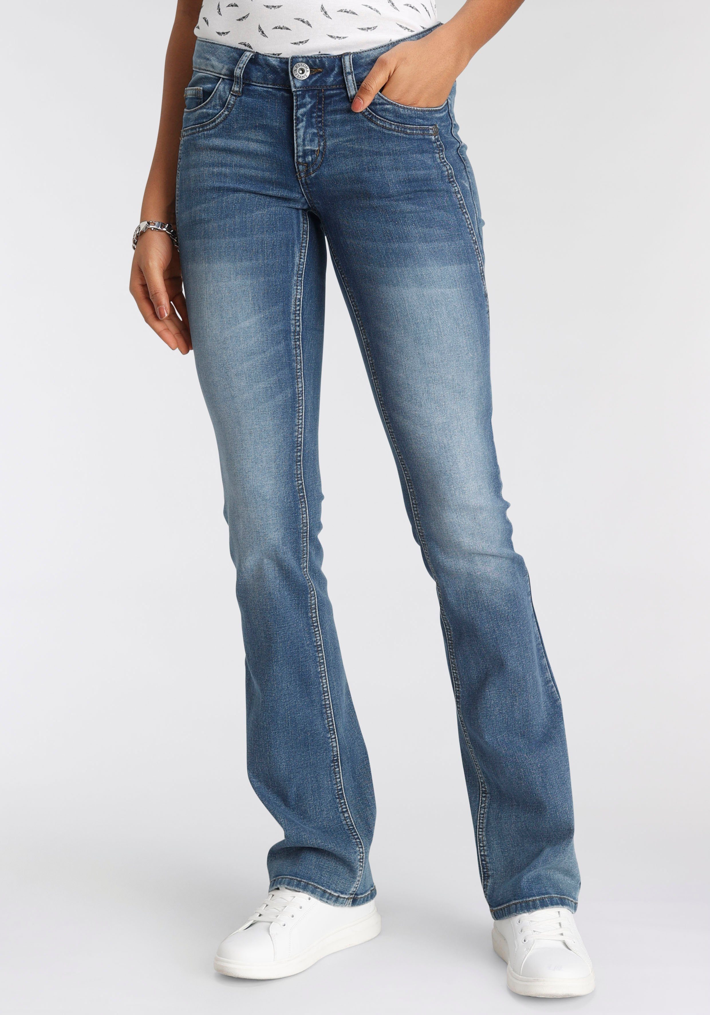 Arizona Bootcut-Jeans mit Keileinsätzen Low Waist