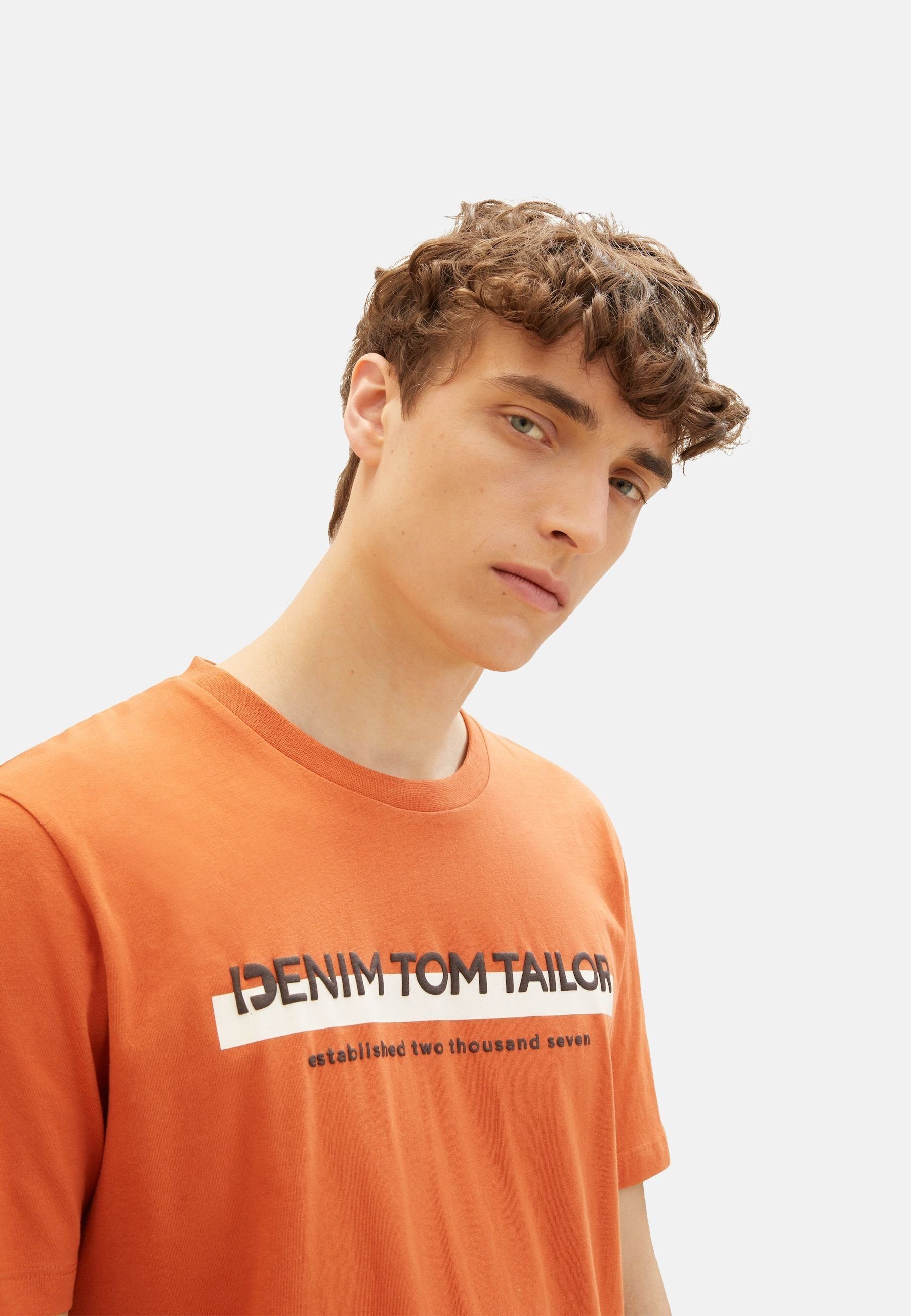 TOM TAILOR Denim TOM Logoprint Kurzarmshirt T-Shirt orange (1-tlg) T-Shirt TAILOR mit