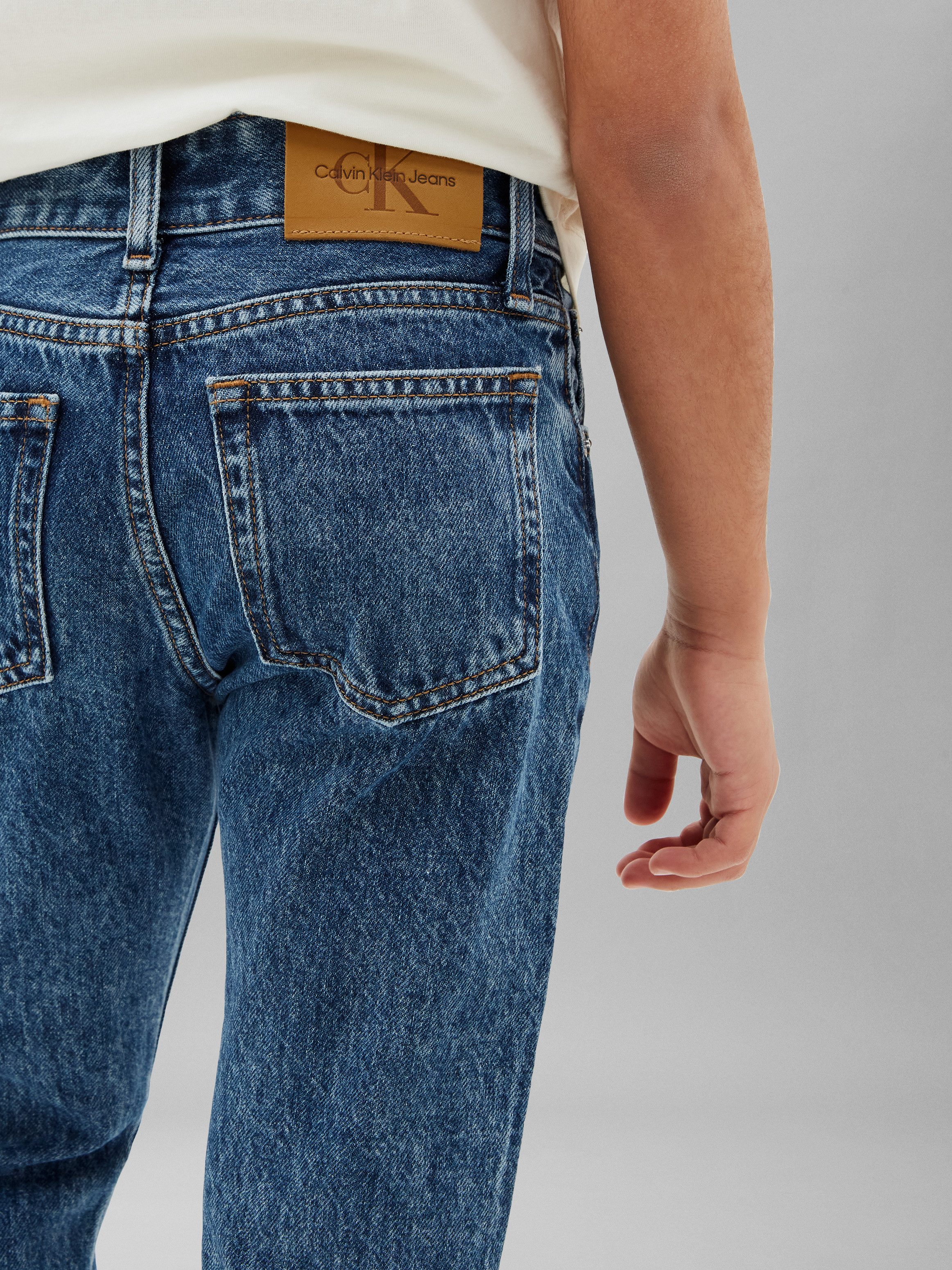 Calvin Klein Jeans 5-Pocket-Jeans Dad Fit, reine Baumwolle – Bild 3 von 5