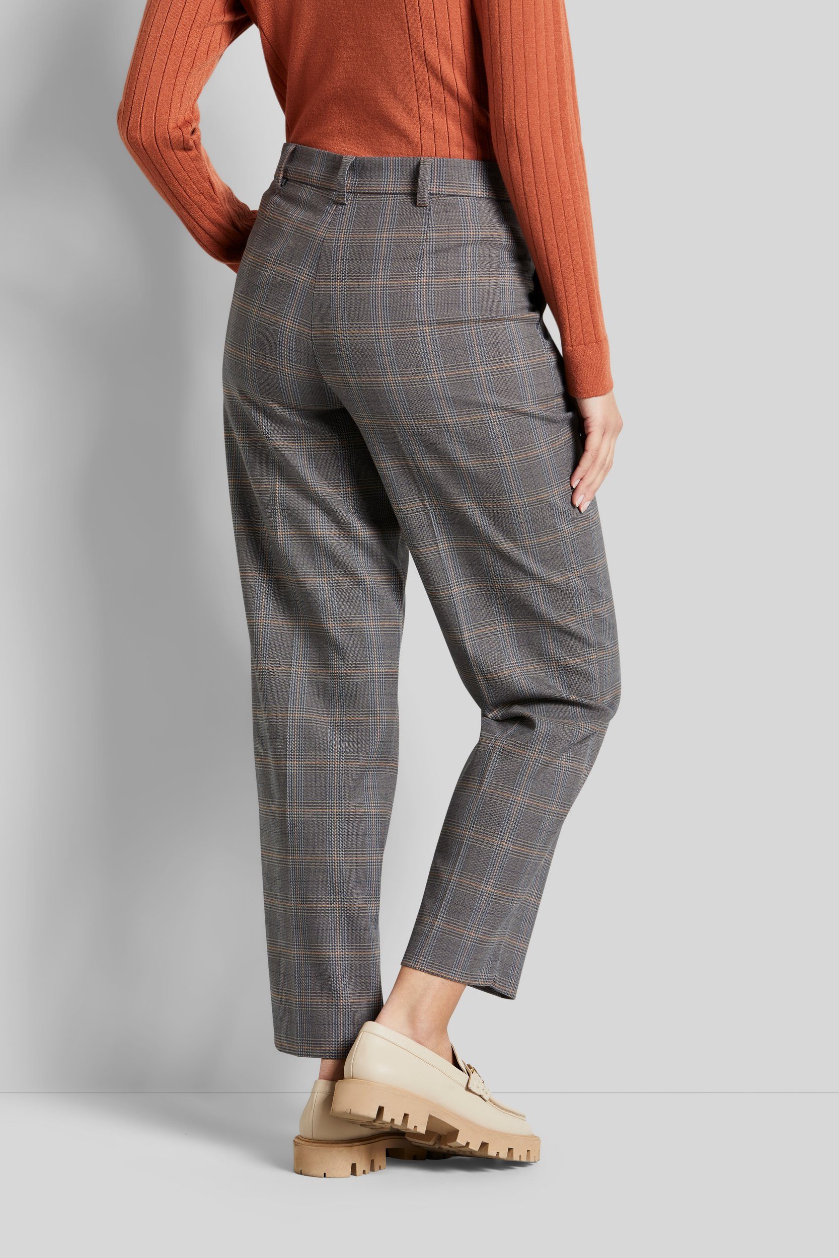 bugatti Stoffhose mit Bundfalten