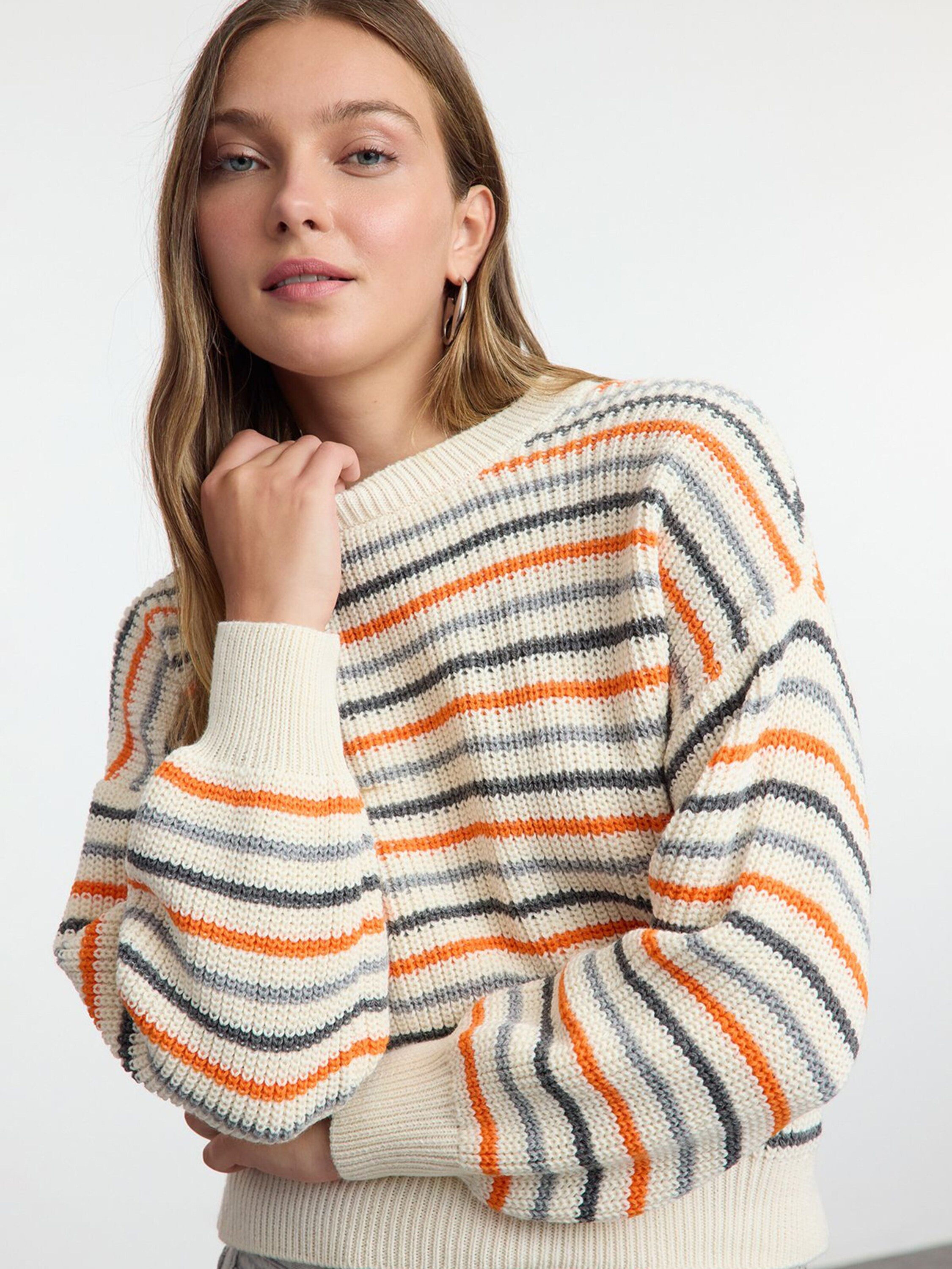Trendyol Rundhalspullover (1-tlg) Plain/ohne Details
