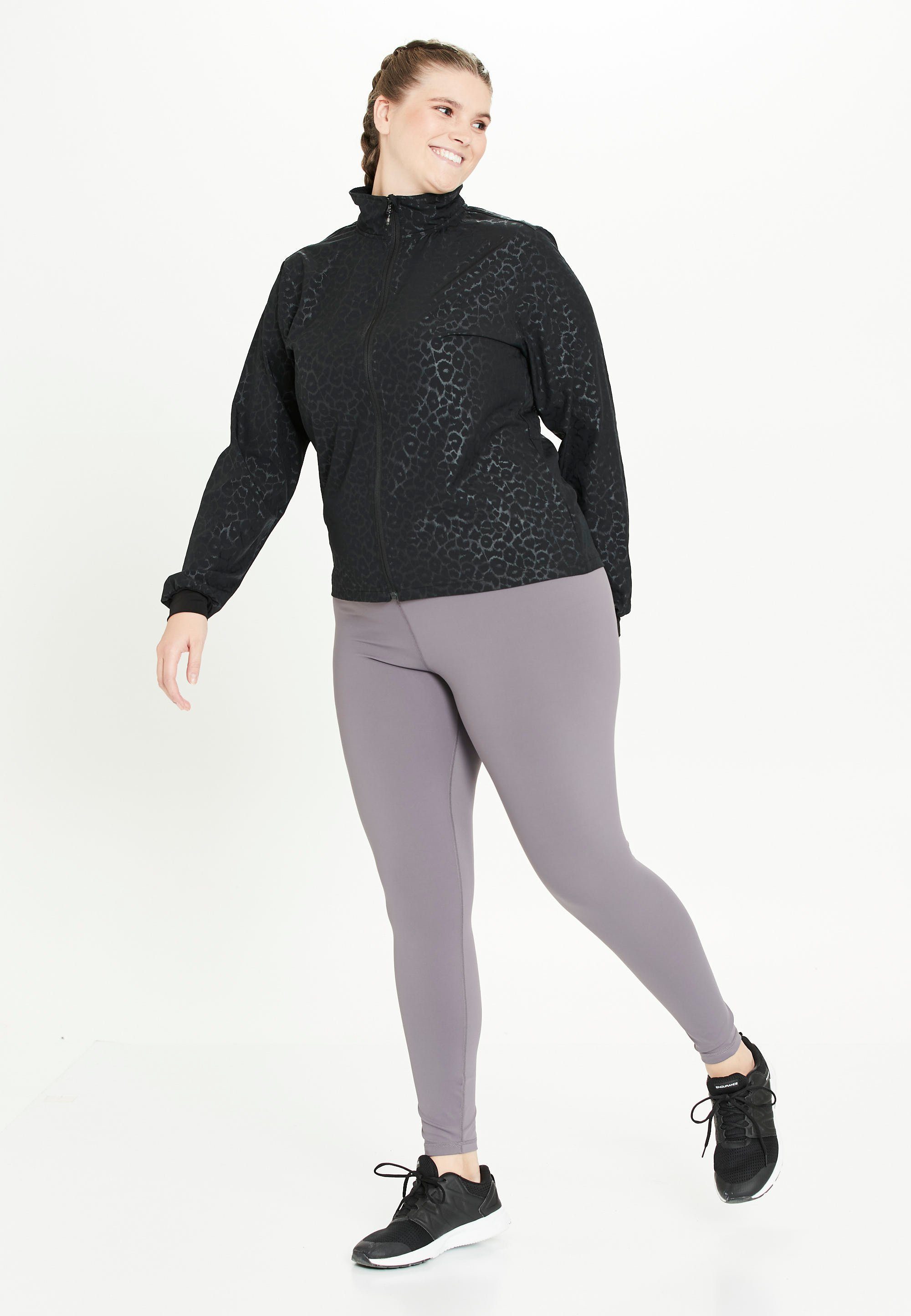 Q by Endurance Laufjacke SAULINA in großen Großen verfügbar