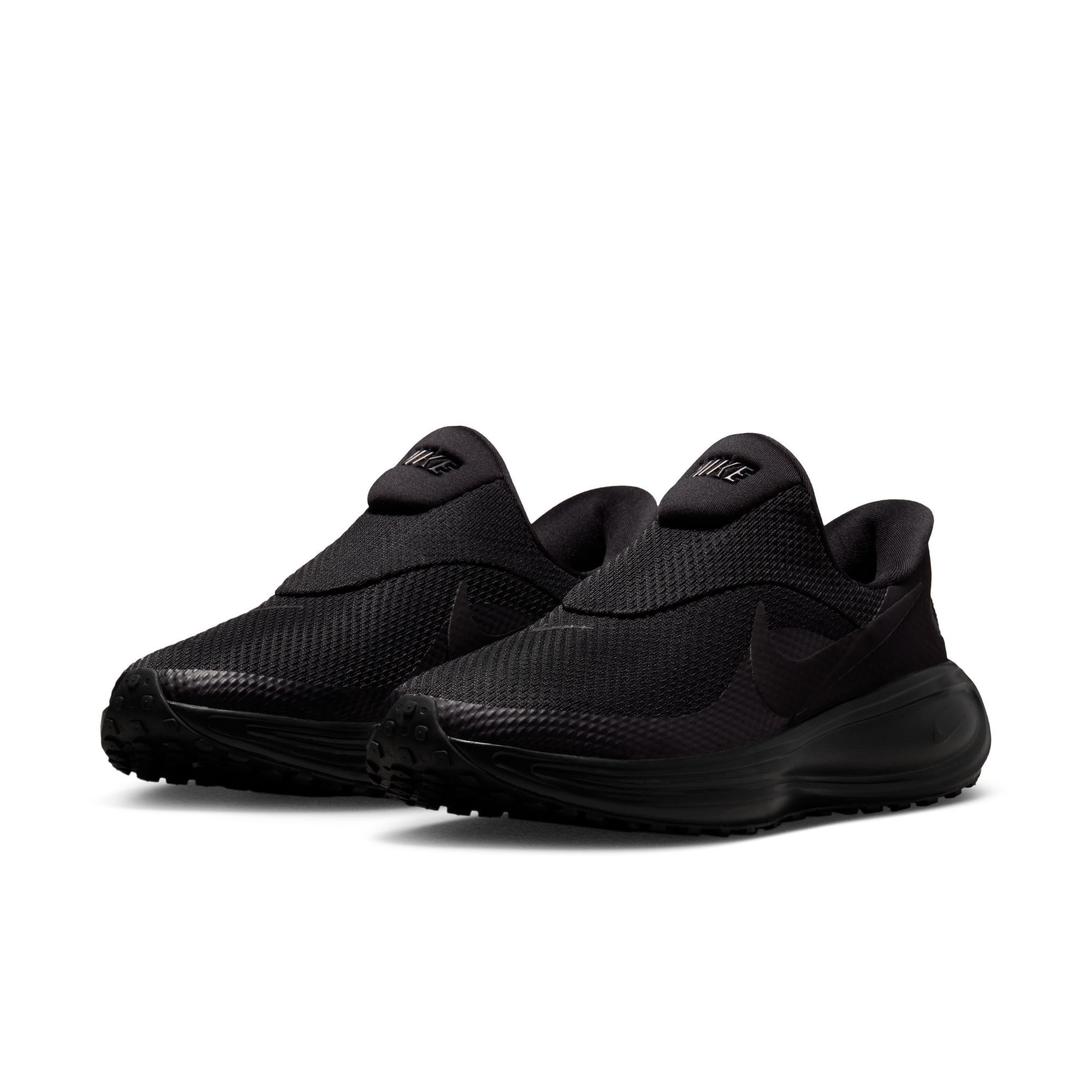 Nike Nike Revolution 8 EasyOn Laufschuh leichtes An- und Ausziehen durch EasyOn-Technologie