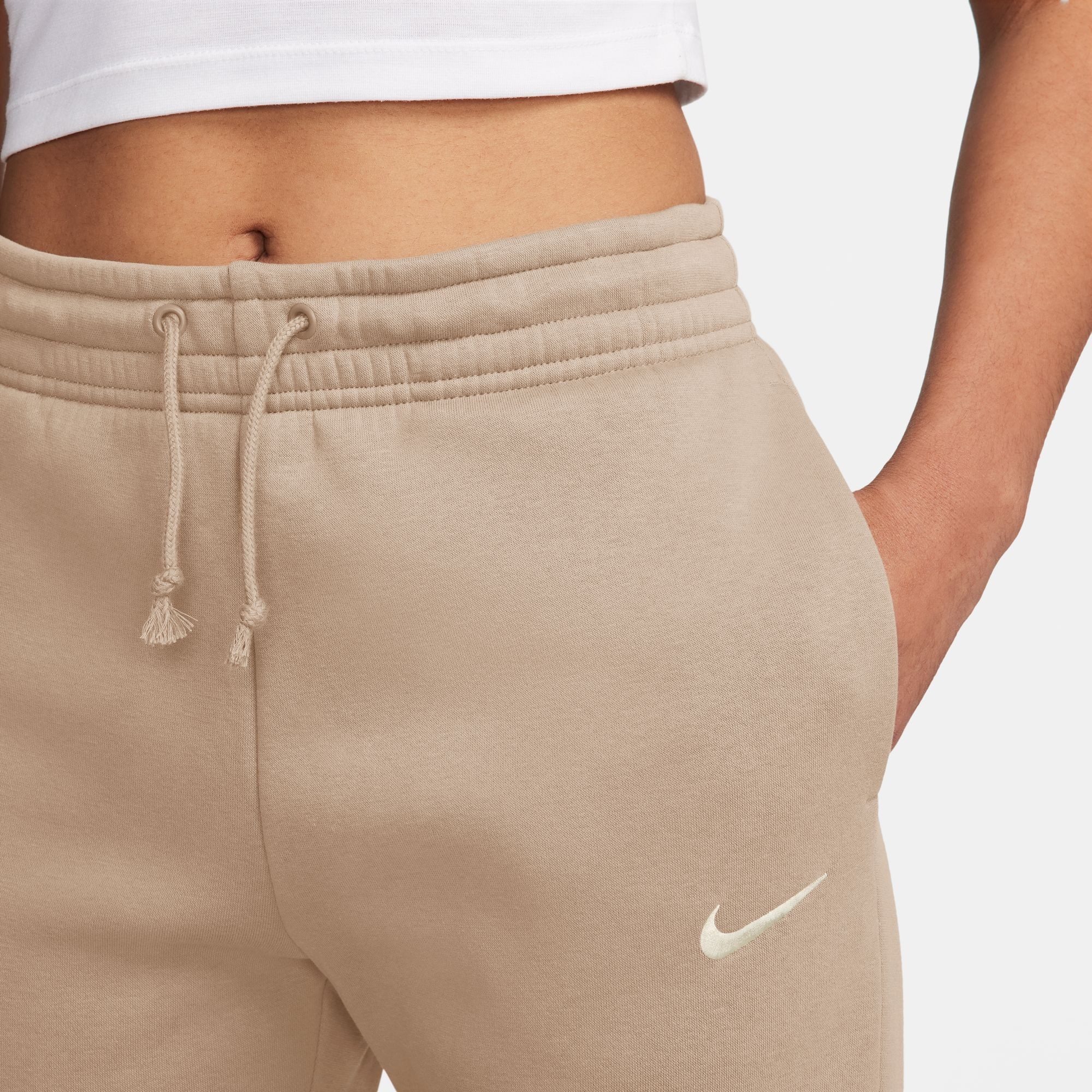 Nike Sportswear Sporthose W NSW PHNX FLC MR PANT STD aus angerautem Fleece, mit Kordelzug