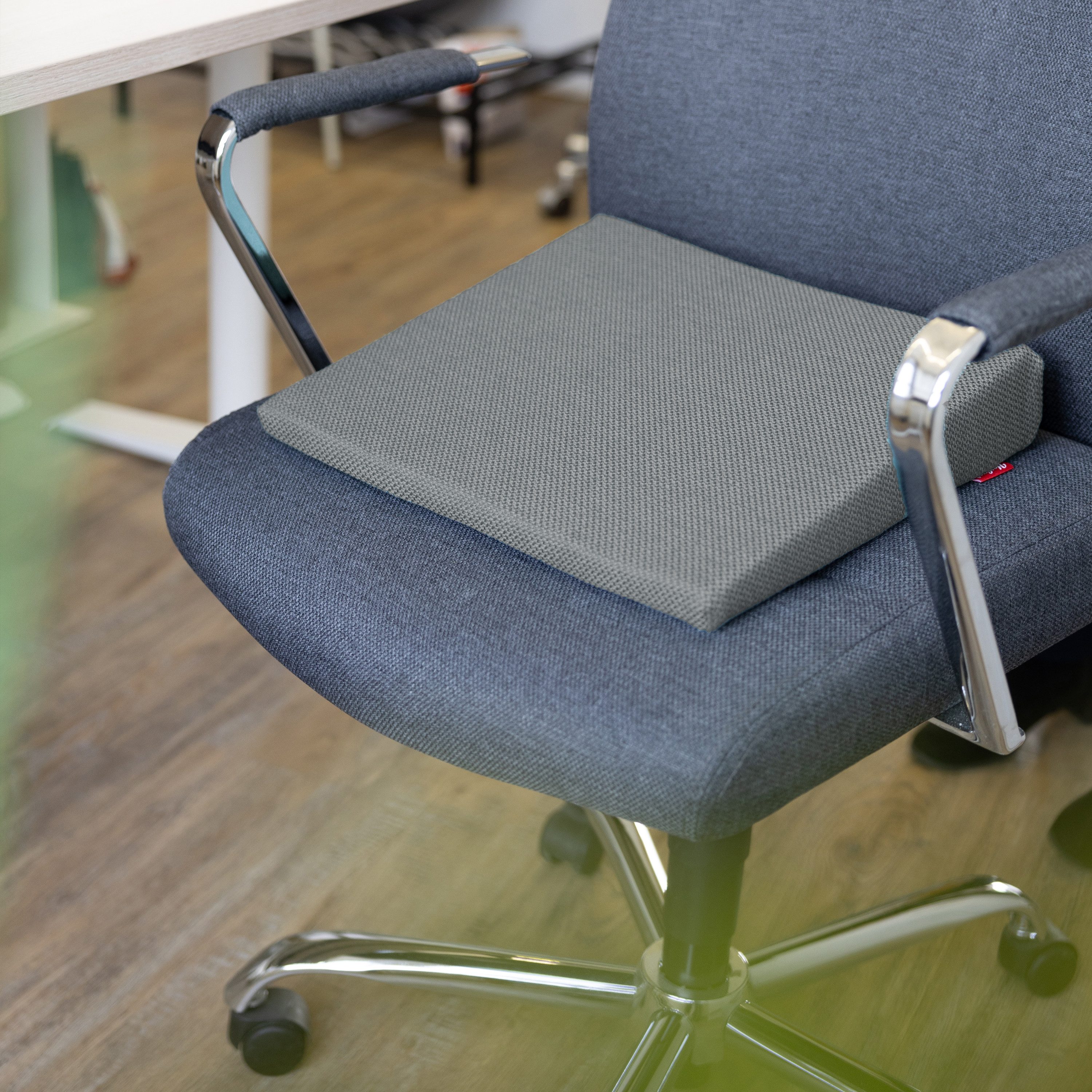 Herlag Keilkissen Stella, Ergonomisches Sitzkeilkissen 33x37x7/2cm Waschbar günstig online kaufen