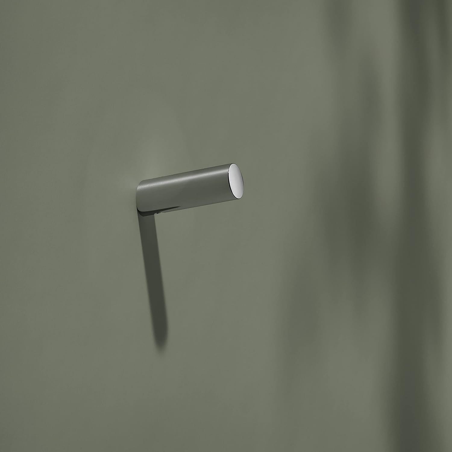 Keuco Handtuchhaken REVA, (Vormontiert), aus Metall zum Kleben, Chrom, rund, für Badezimmer, Wandhaken