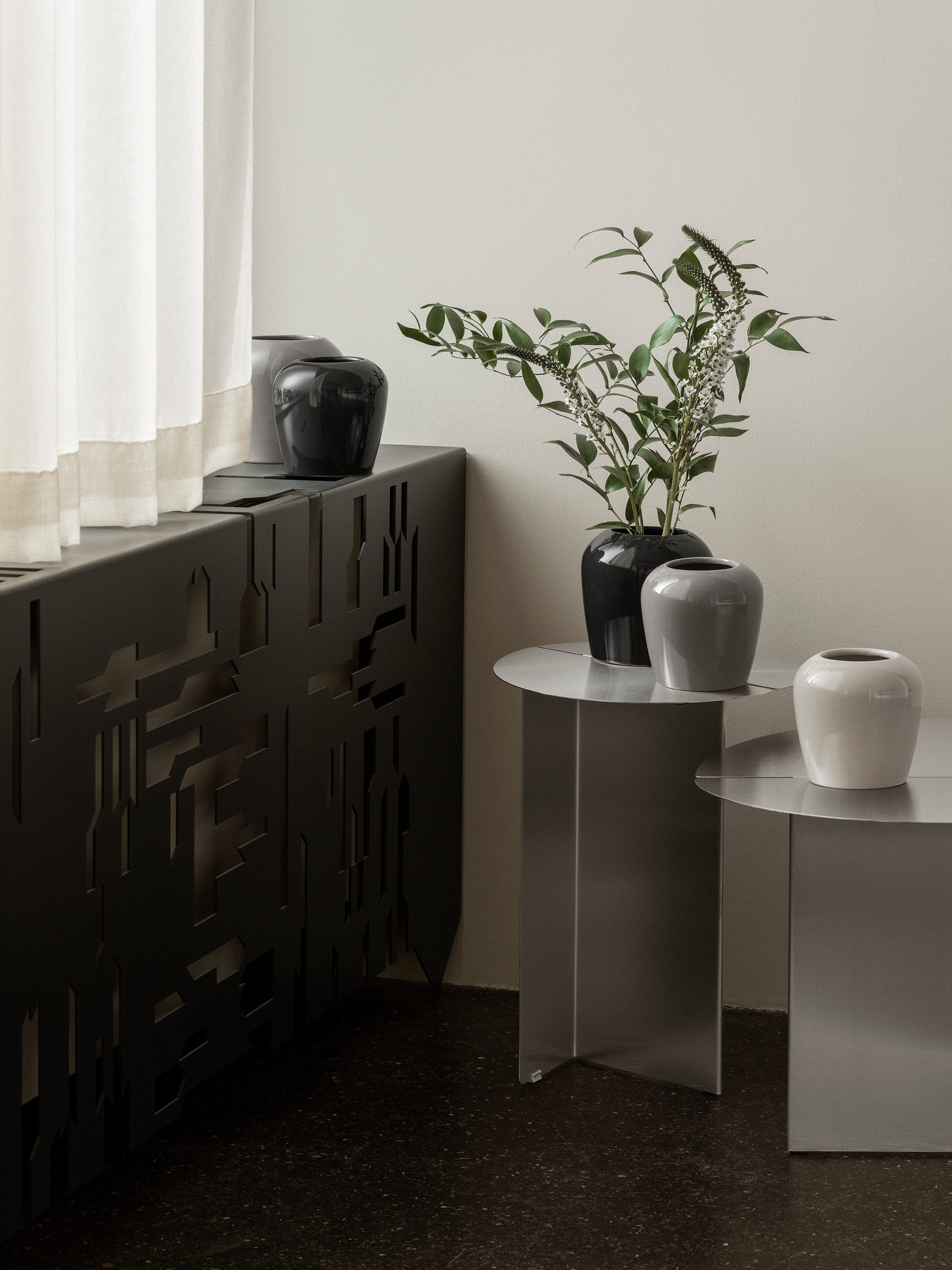 blomus Dekovase -LETA- Vase, Blumenvase, Blumengefäß: Modernes Design (1 St), mundgeblasenes Glas, wahres Unikat, Zweige & Blumen