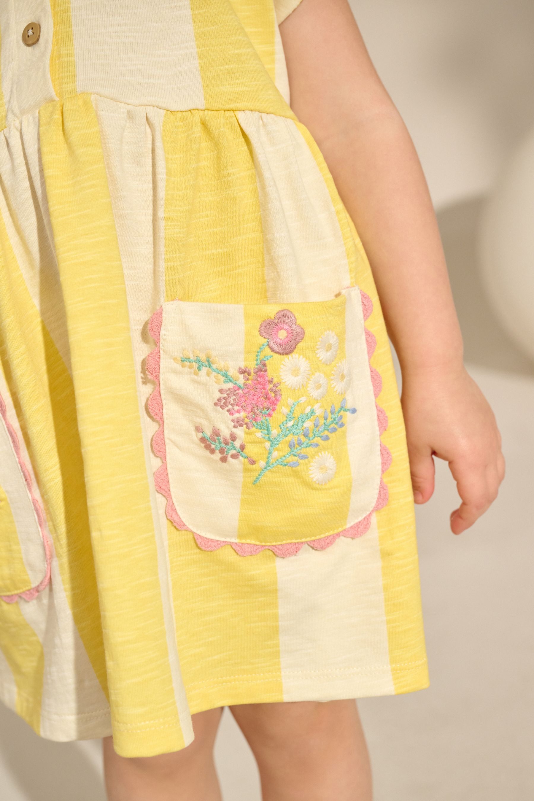 Next Jerseykleid Kurzärmliges Kleid aus 100% Baumwoll-Jersey (1-tlg)