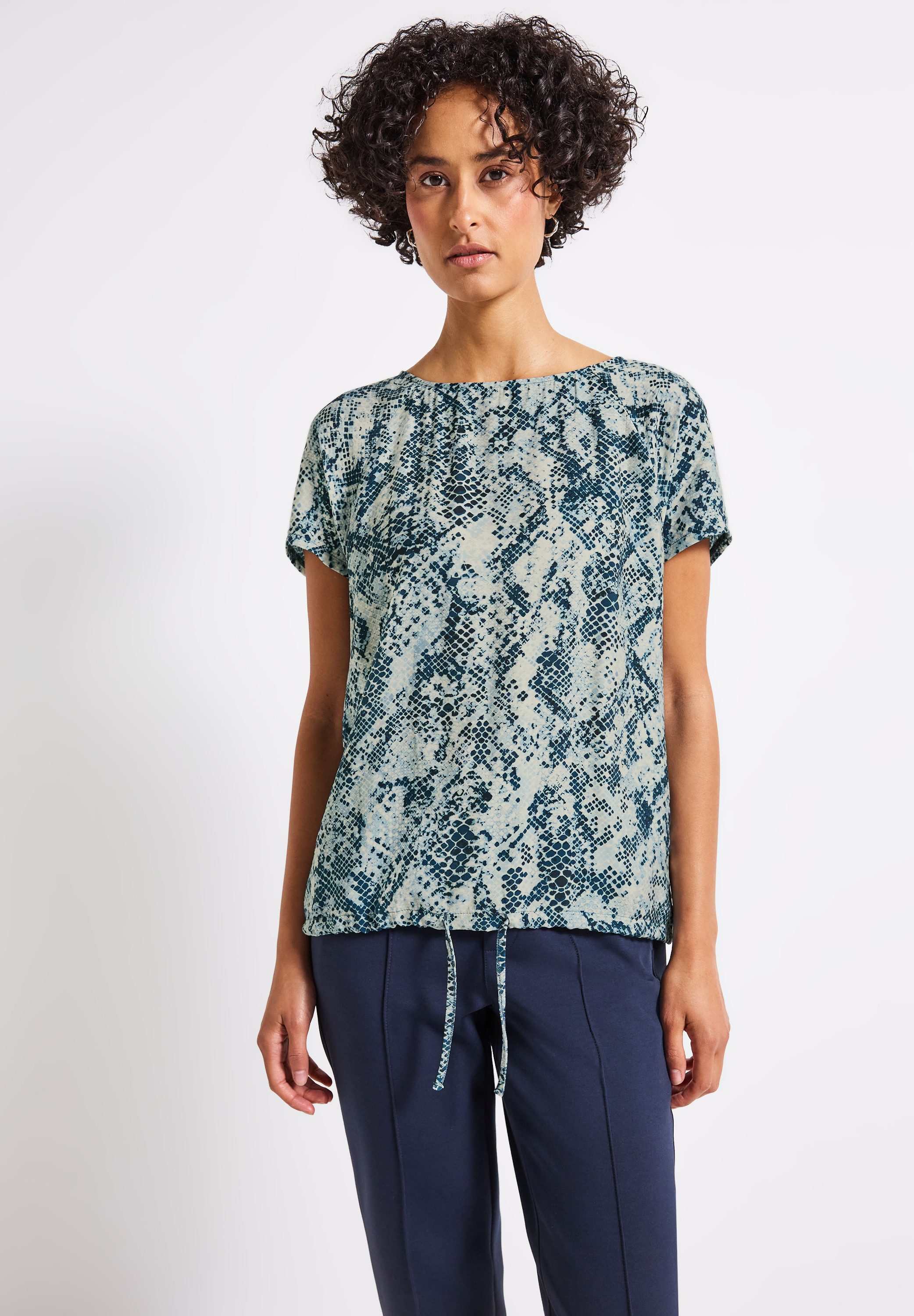 STREET ONE Damen Sommershirt Mit Geschlitzter Schulter | Leicht, Lässig & Durchsichtig | Rundhals, Perfekt Für Warme Tage
