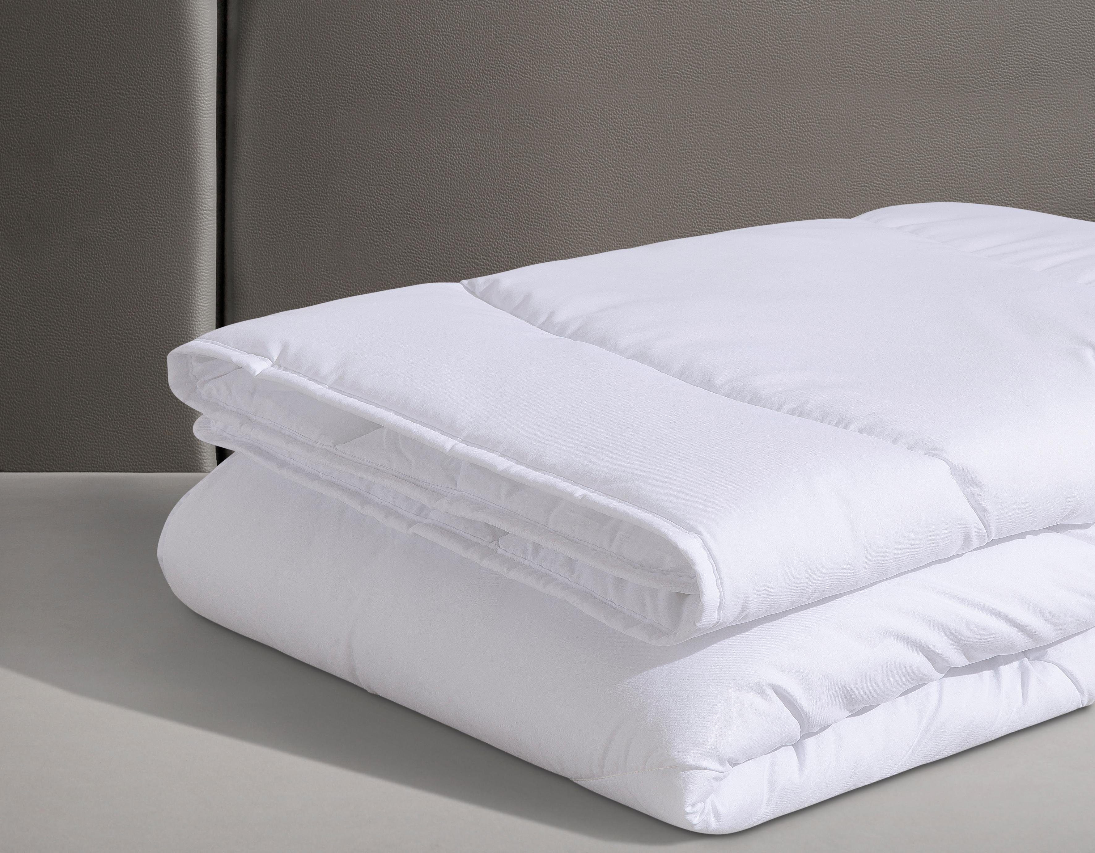 Beco Microfaserbettdecke Medibett, Bettdecken für Sommer und Winter, in drei Bezugsvarianten, Füllung: Polyester, Bezug: Baumwolle, Microfaser "Made in Green" oder Polyester, Bettdecke 135x200 cm, allergiker geeignet (Hausstauballergiker)