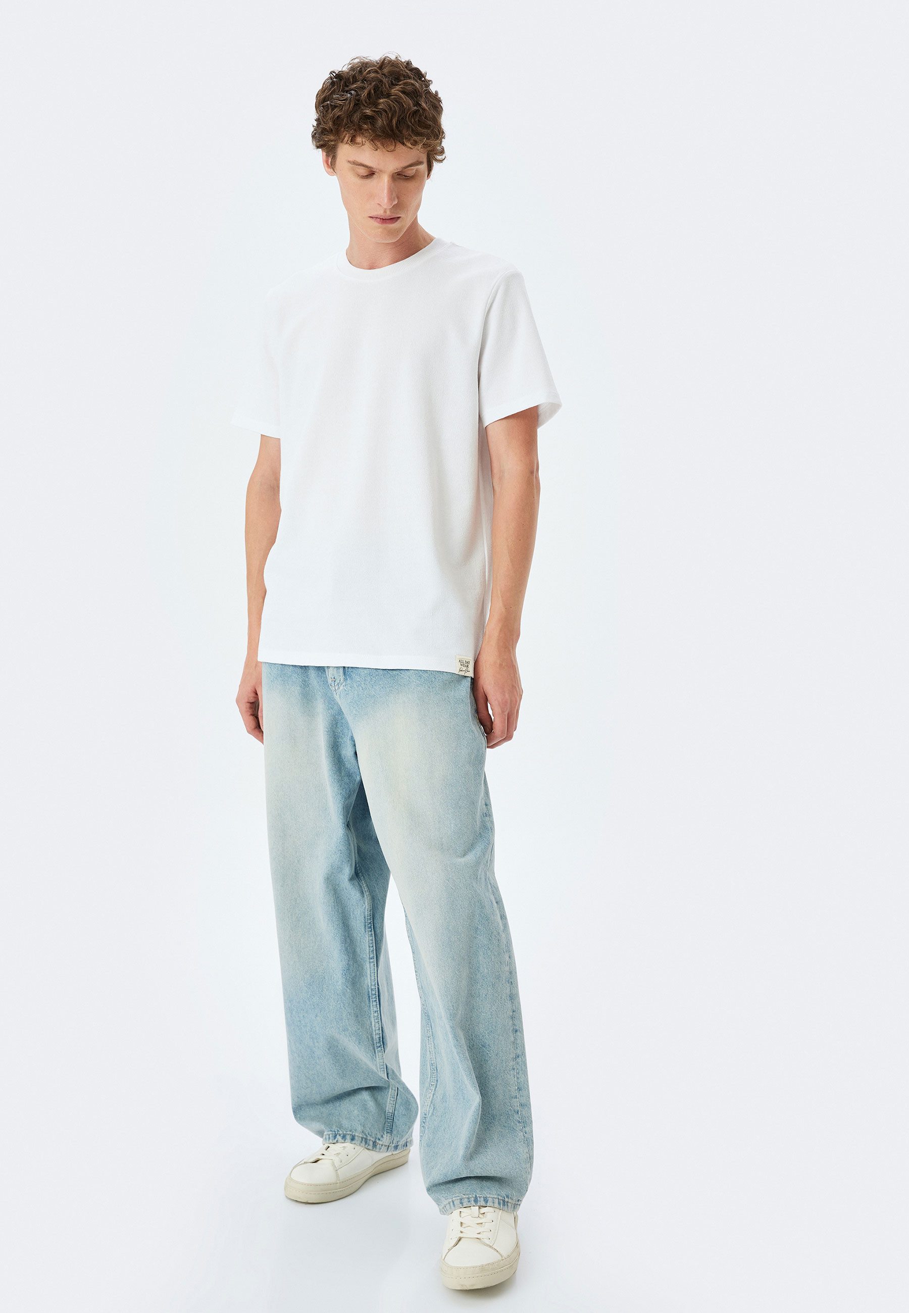 Koton T-Shirt Kurzärmelig Rundhalsausschnitt T-Shirt