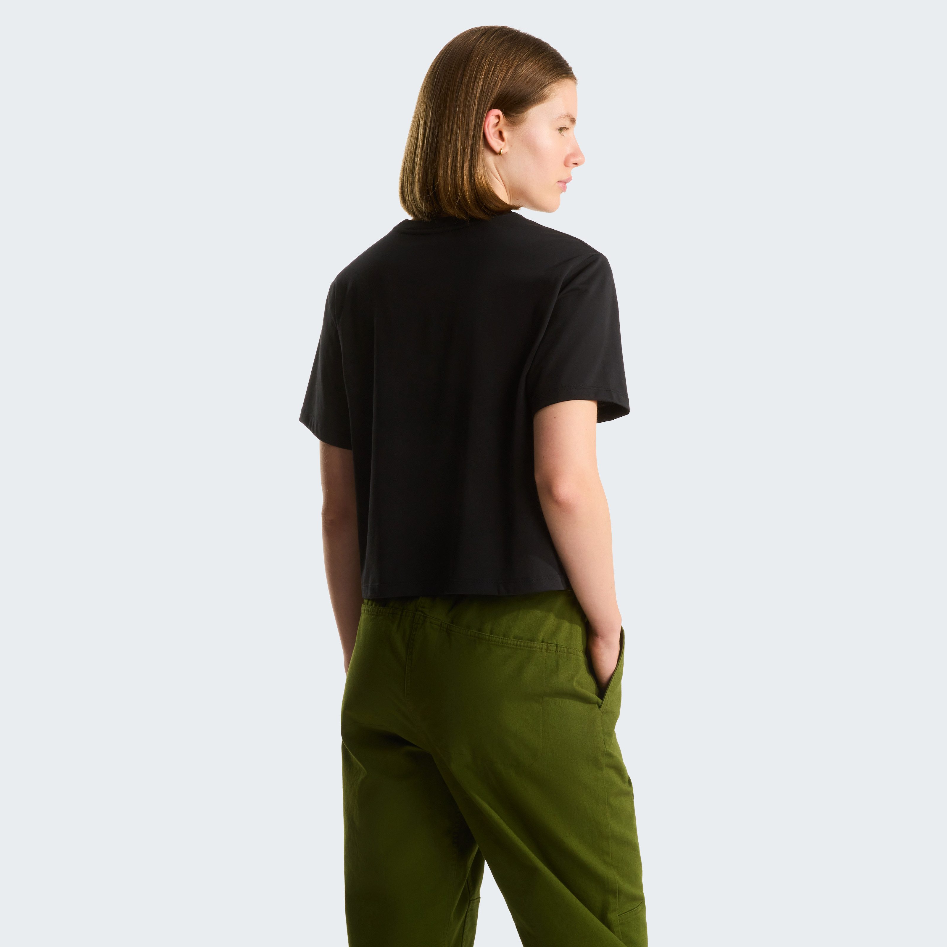 The North Face T-Shirt W EVOLUTION SIMPLE DOME CROP RLX SS TEE sportlicher Stil, kurzer und relaxter Schnitt, aus Poly-Baumwolle