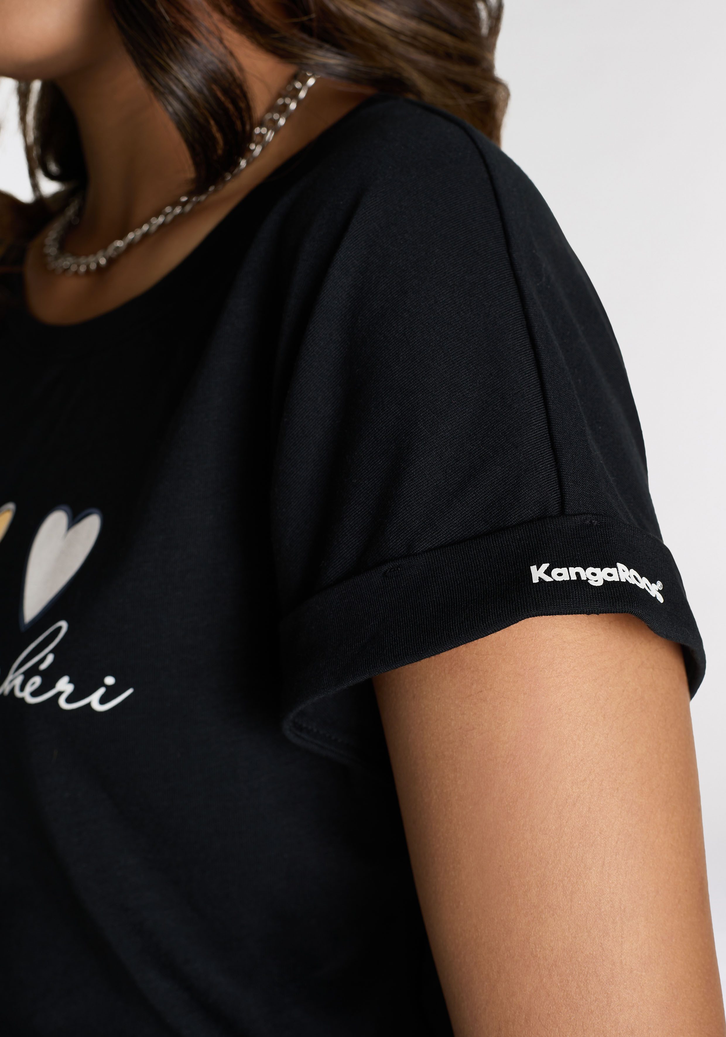 KangaROOS Kurzarmshirt mit süßen Herz-Logodruck