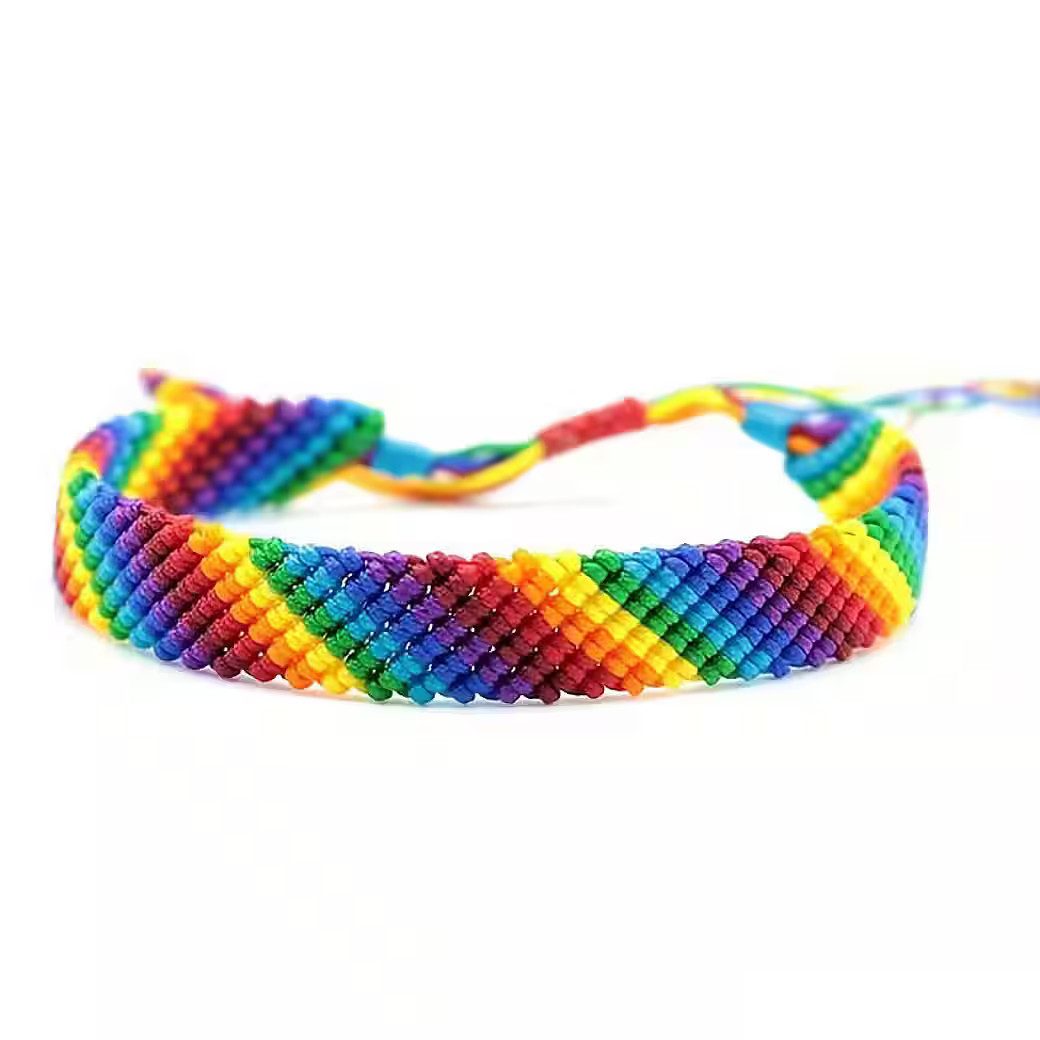 Ware aus aller Welt Armband in geflochtenem Rainbow Regenbogen Style LGBTQ Pride CSD (1-tlg)