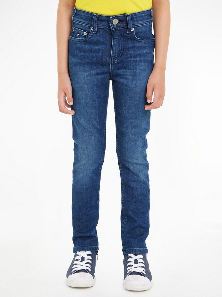 Tommy Hilfiger Slim-fit-Jeans SCANTON Y DARK WASH mit Logostickerei, Slim fit  mit geraden Beinen und normaler Leibhöhe
