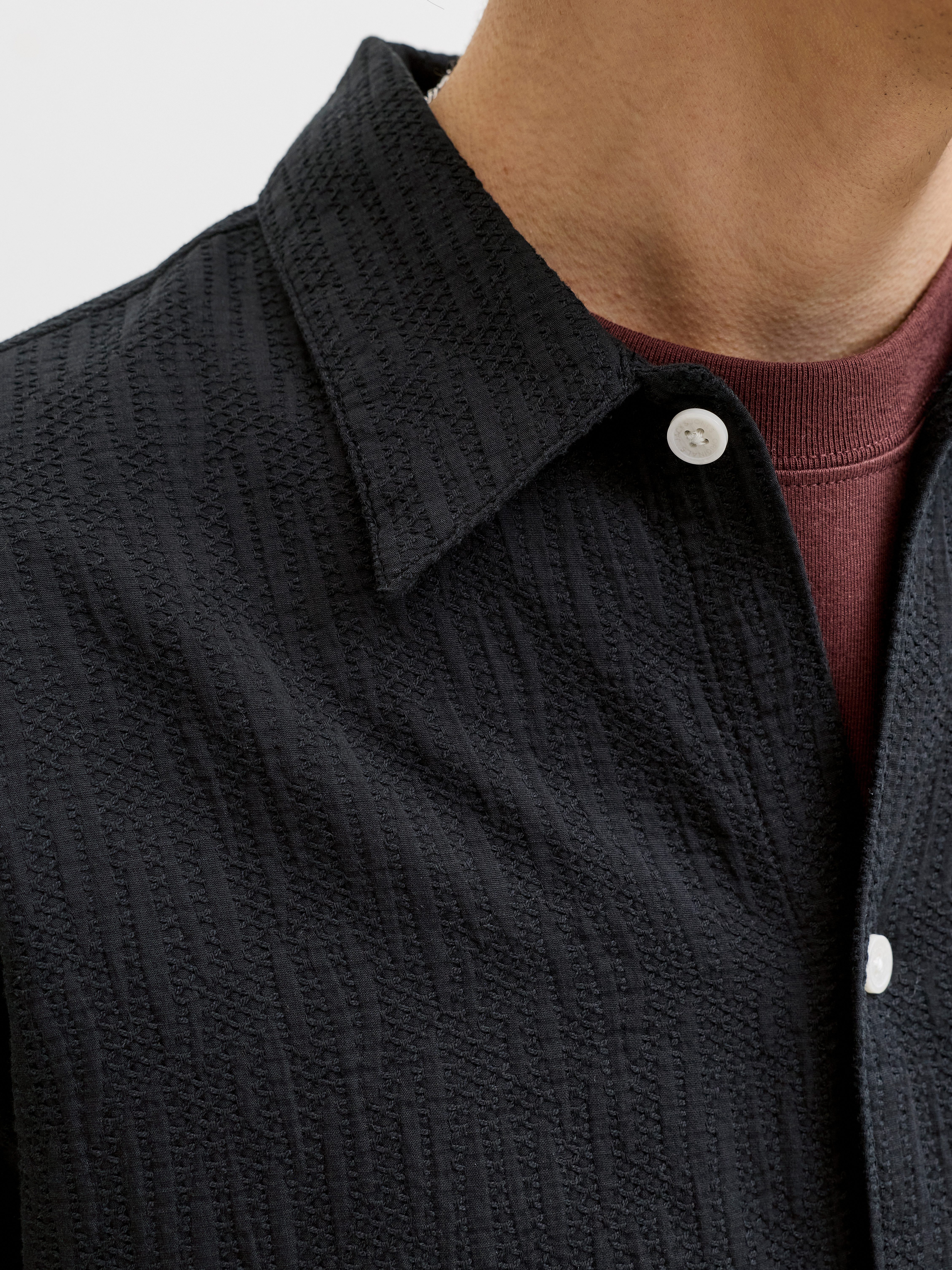 Jack & Jones Kurzarmhemd JORMONTAUK WAVY TEXTURE SHIRT SS SN Baumwolle, relaxed fit