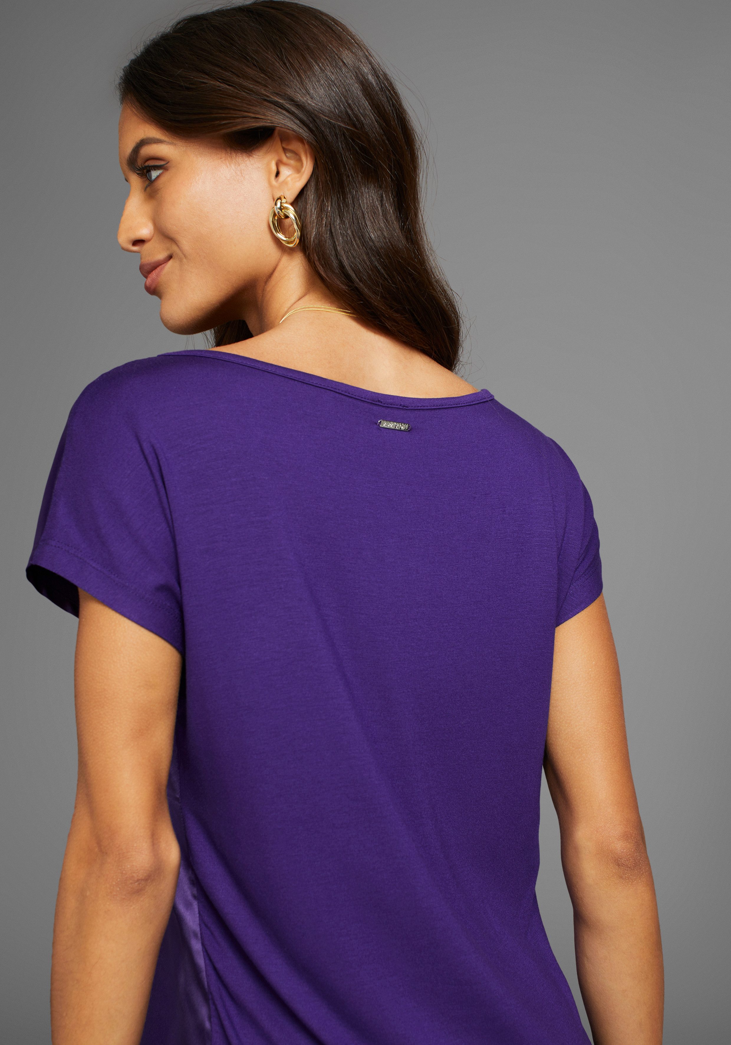 Laura Scott Shirtbluse Oversize, Kurzarm, hüftlange Schnittform, Rundhalsausschnitt. Reduzierter Preis € 16,20. Unverbindliche Preisempfehlung € 34,99, (€ 16,20 pro 1 Stk)