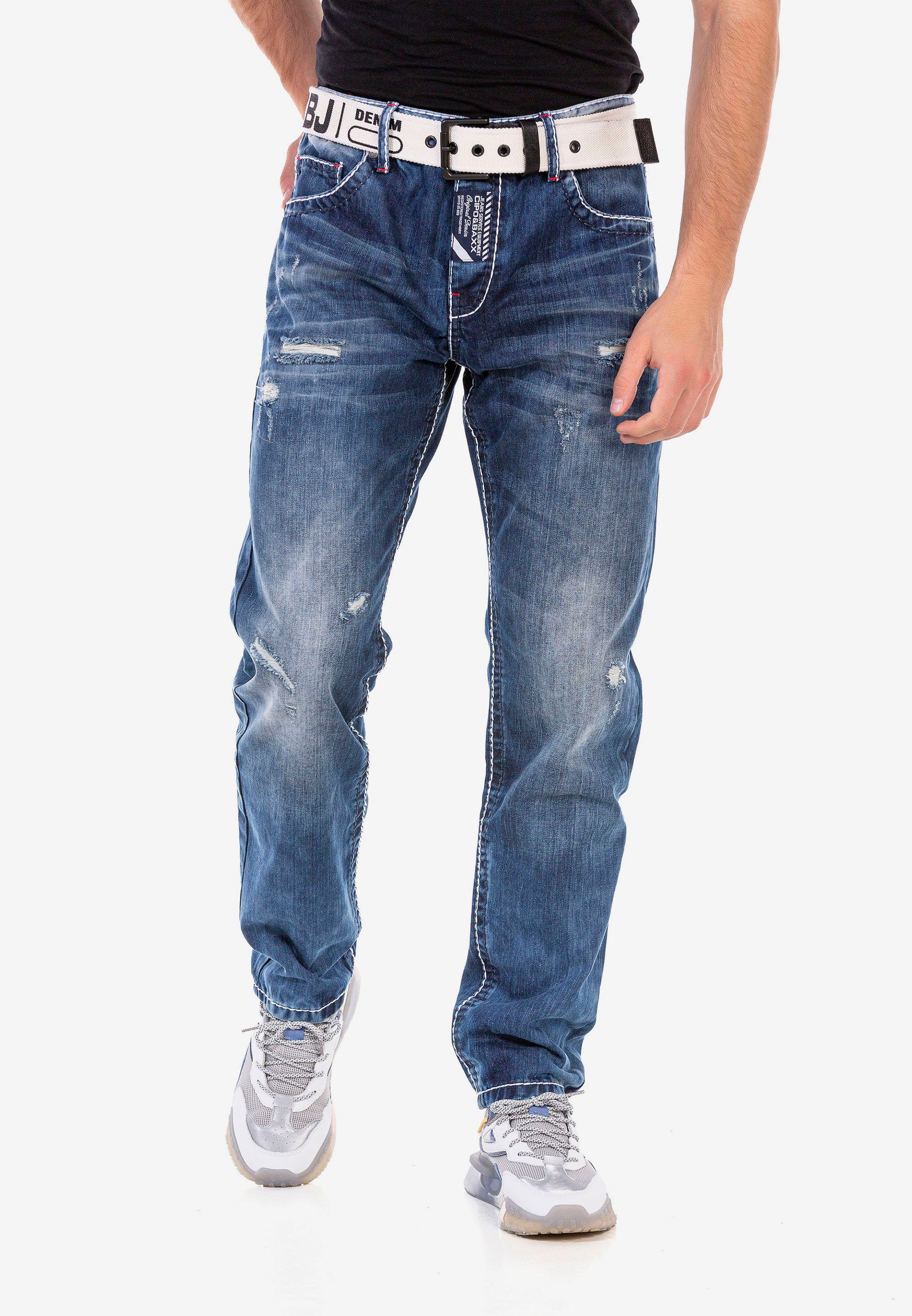 Cipo & Baxx Bequeme Jeans Used-Elementen mit trendigen