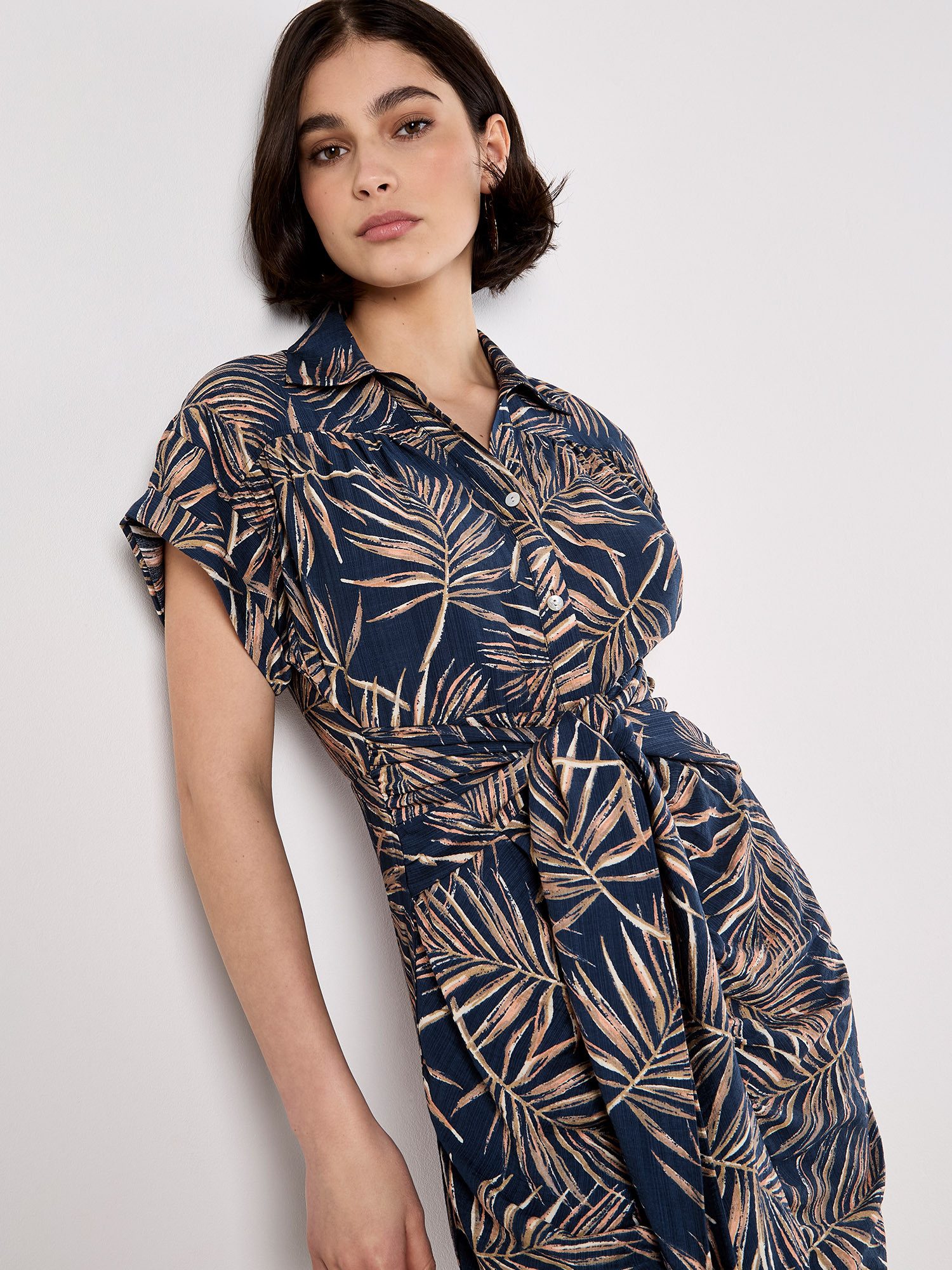 Apricot Midikleid Midiekleid mit Blätterdruck – Bild 2 von 4