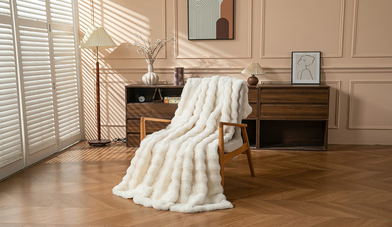 Wohndecke Briee Premium 550g/m², hochwertig, flauschige Decke, maximaler Komfort, OTTO home, Decke mit Fell-Optik, bubble, unifarben, hochwertige Qualität 550g/ – Bild 2 von 5