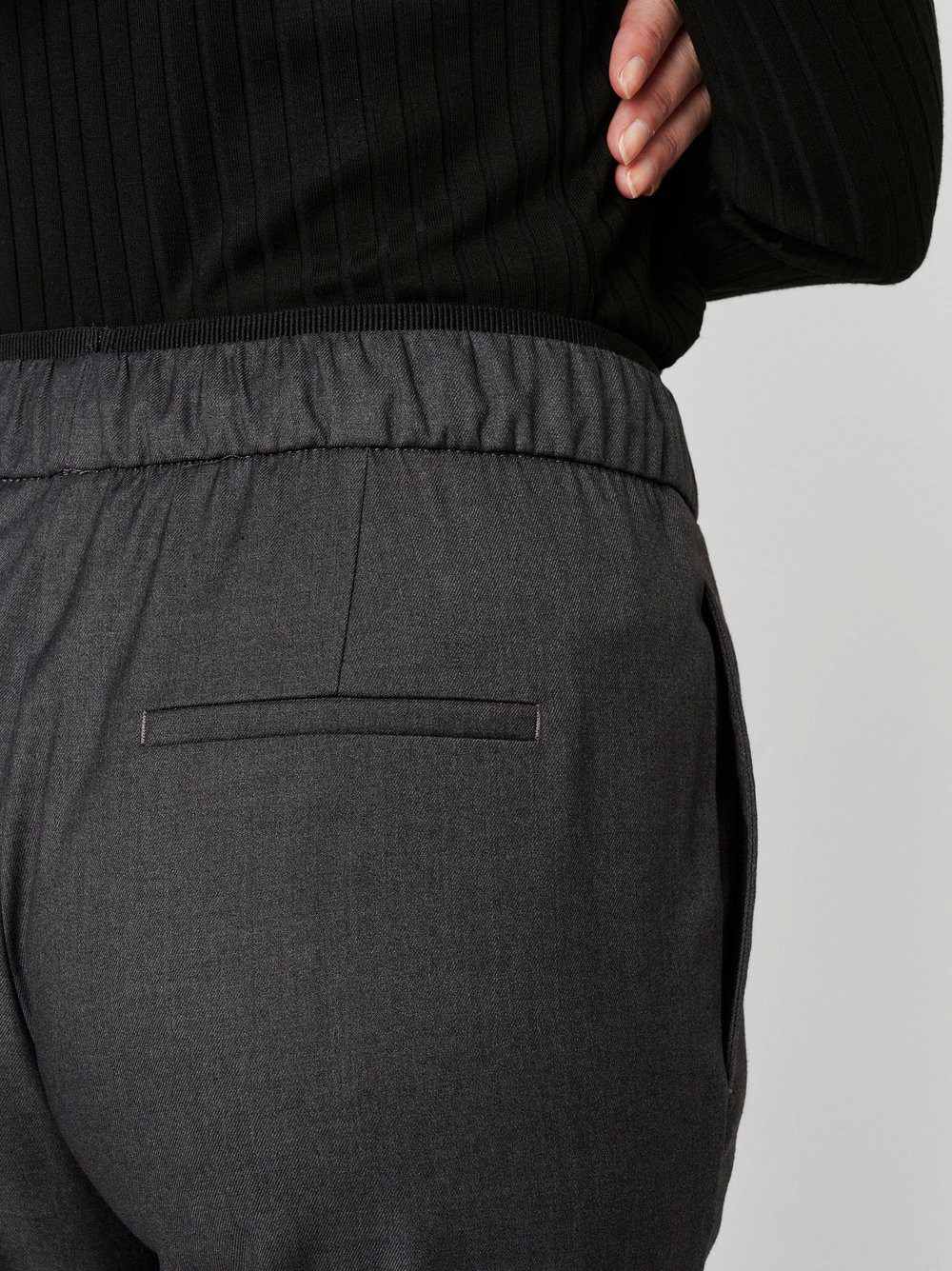 TONI Schlupfhose Sue Ankle Sommerhose mit Bundfalte günstig online kaufen