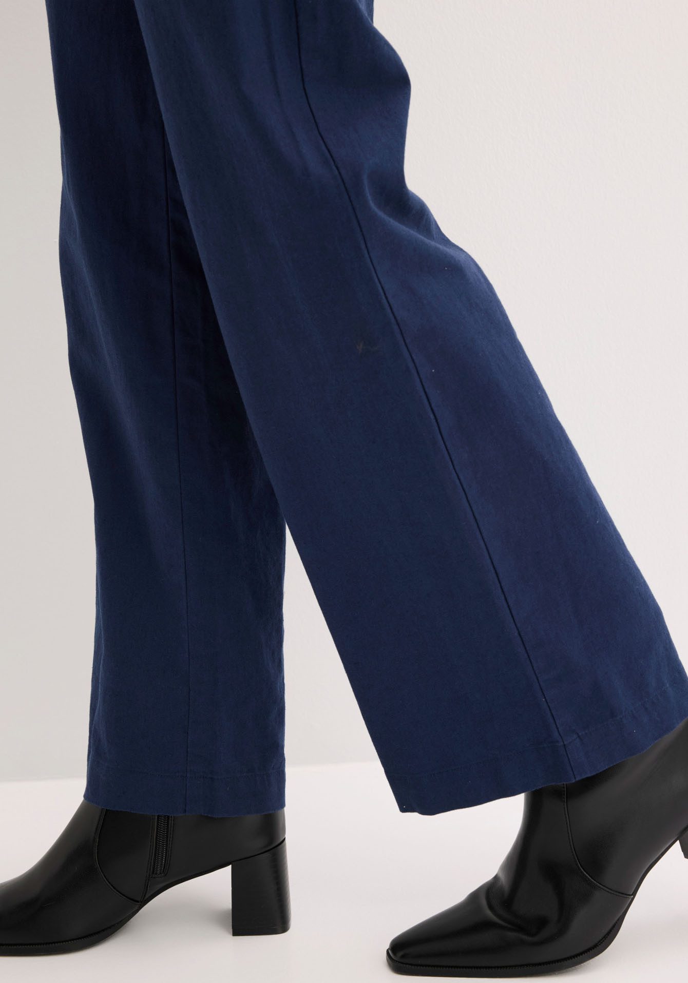 bonprix Leinenhose aus Leinen-Baumwoll-Mix, Loose Fit, komfortable Leibhöhe – Bild 4 von 5