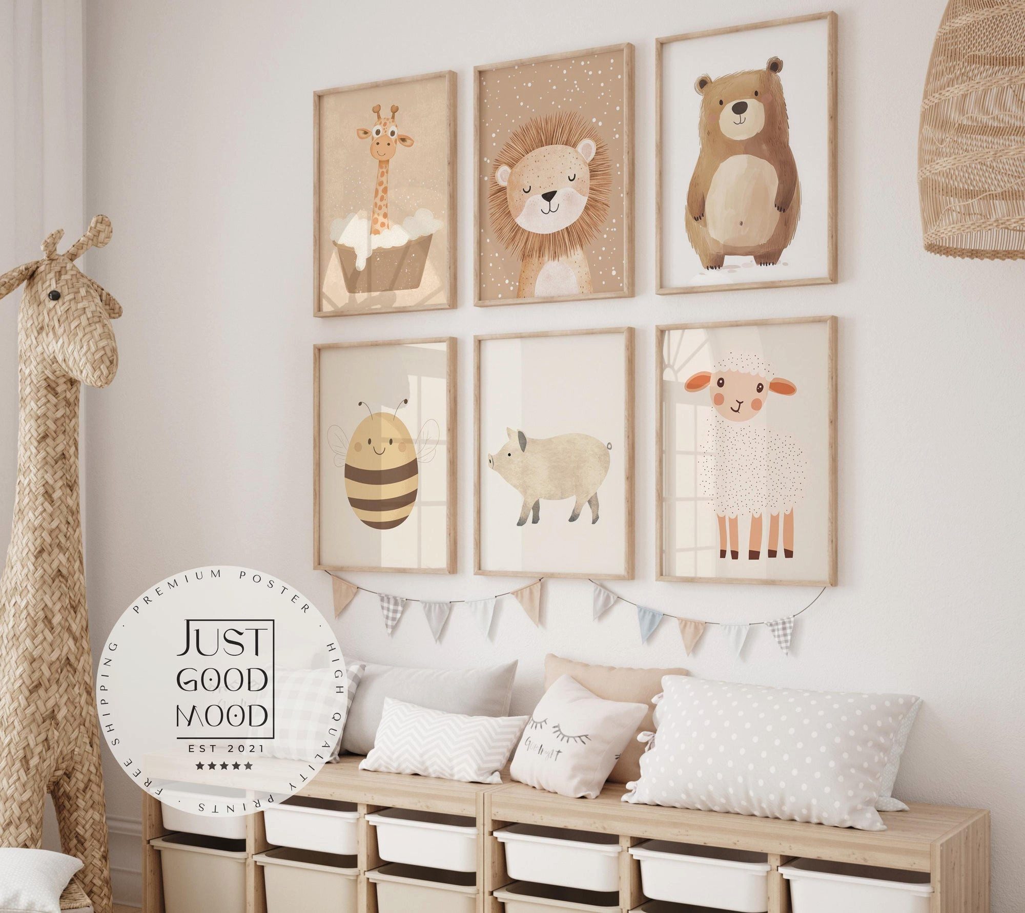 JUSTGOODMOOD Poster Premium ® Giraffe Löwe Bär Biene Schwein Schaf Kinderzimmer, F Schaf (1 St), verschiedene Größen wählbar